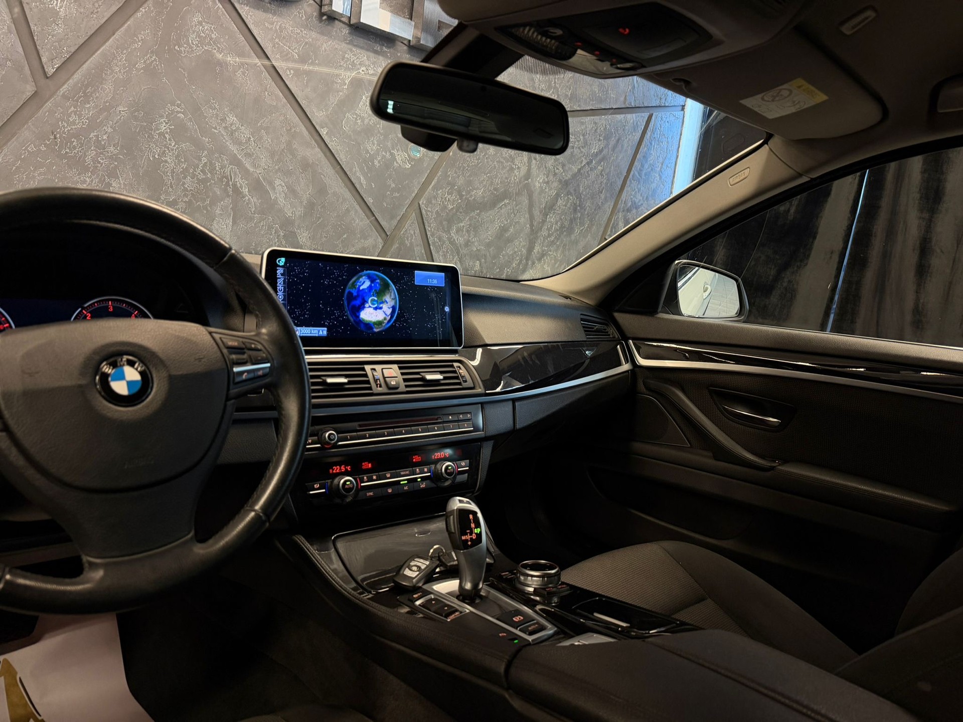 BMW 520d Touring Steptronic-image-9
