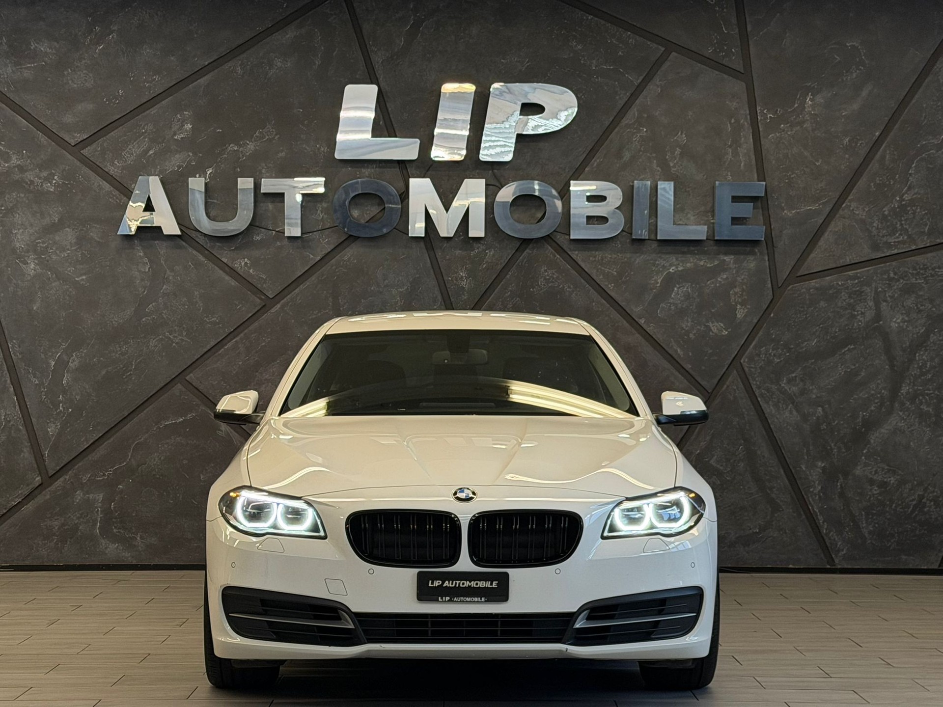 BMW 520d Touring Steptronic-image-1