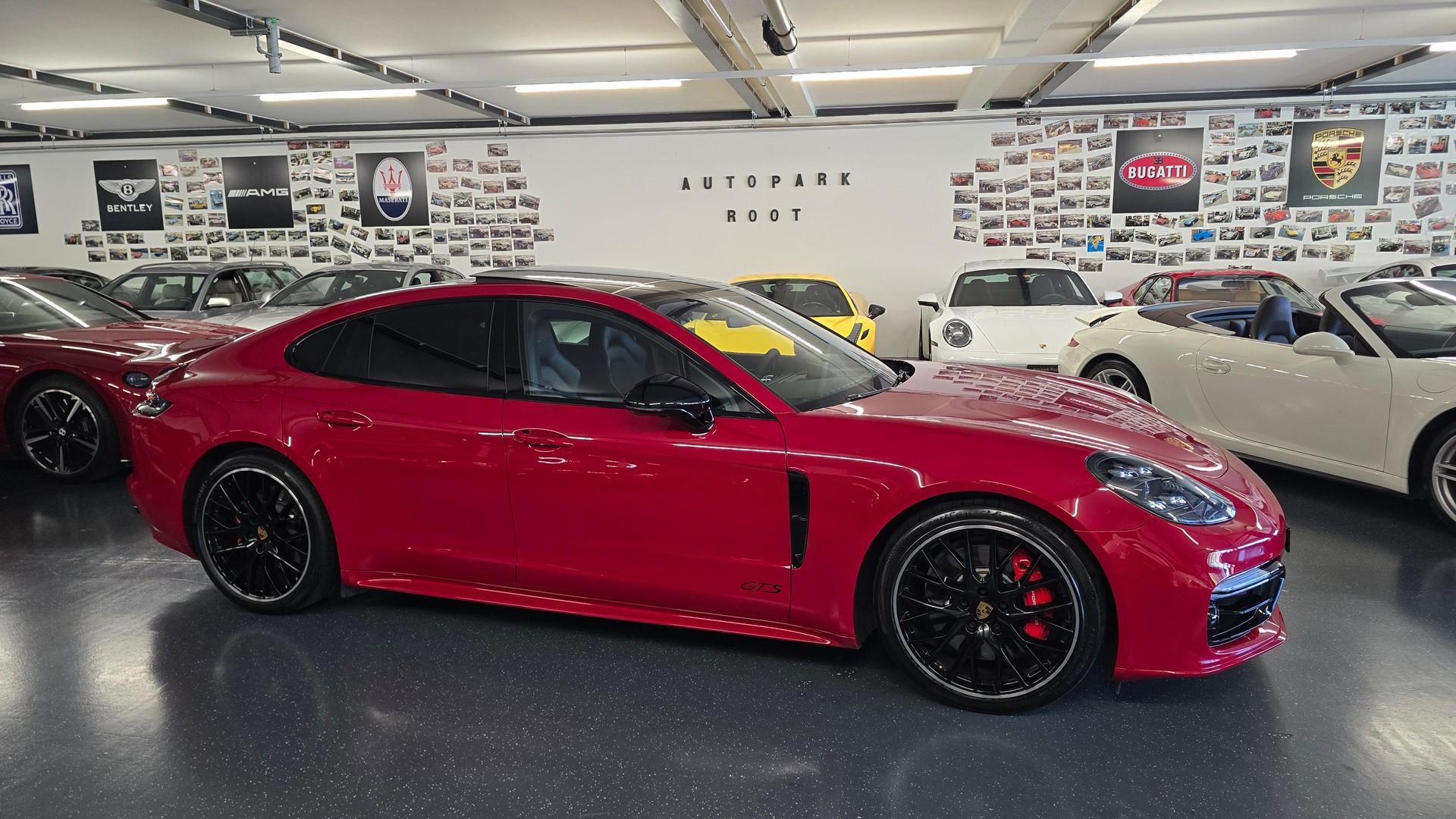 PORSCHE Panamera GTS PDK-showroom-element-2