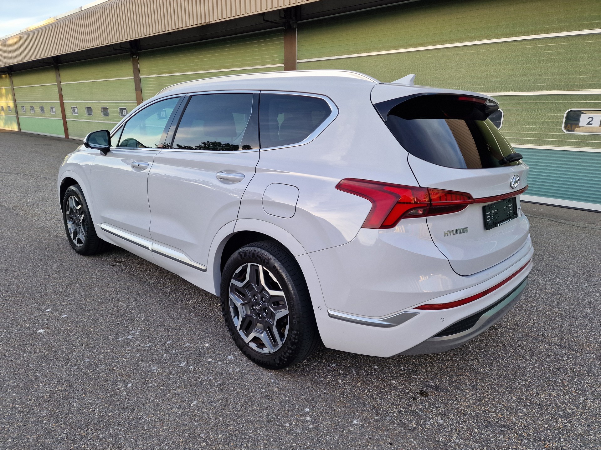 HYUNDAI Santa Fe 1.6 T-GDi PHEV Vertex 4WD Automatic-image-2