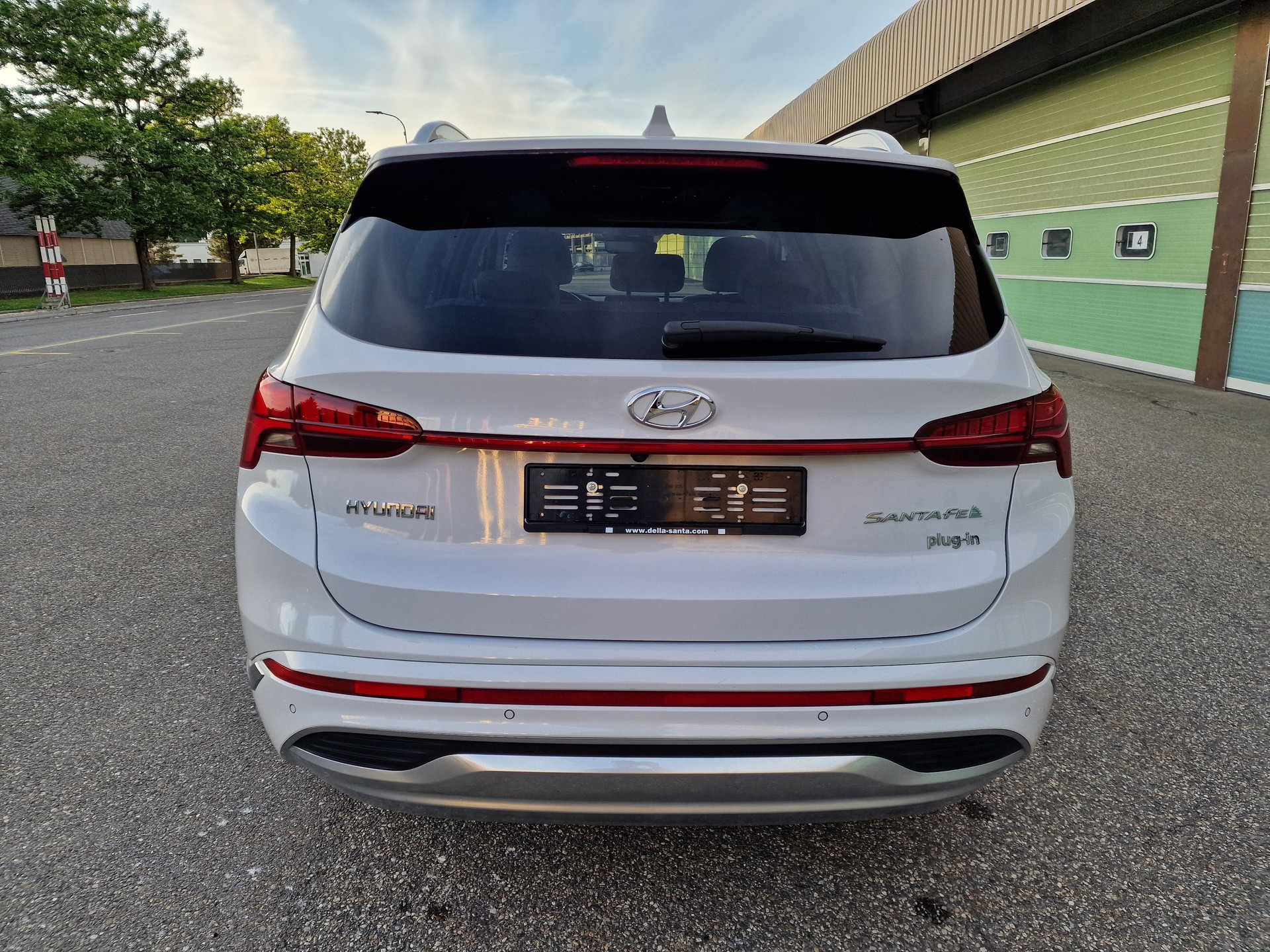 HYUNDAI Santa Fe 1.6 T-GDi PHEV Vertex 4WD Automatic-image-3