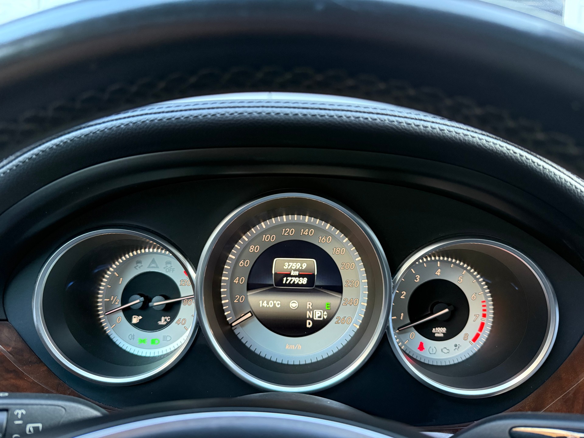 MERCEDES-BENZ CLS Shooting Brake 400 4Matic 7G-Tronic-image-14