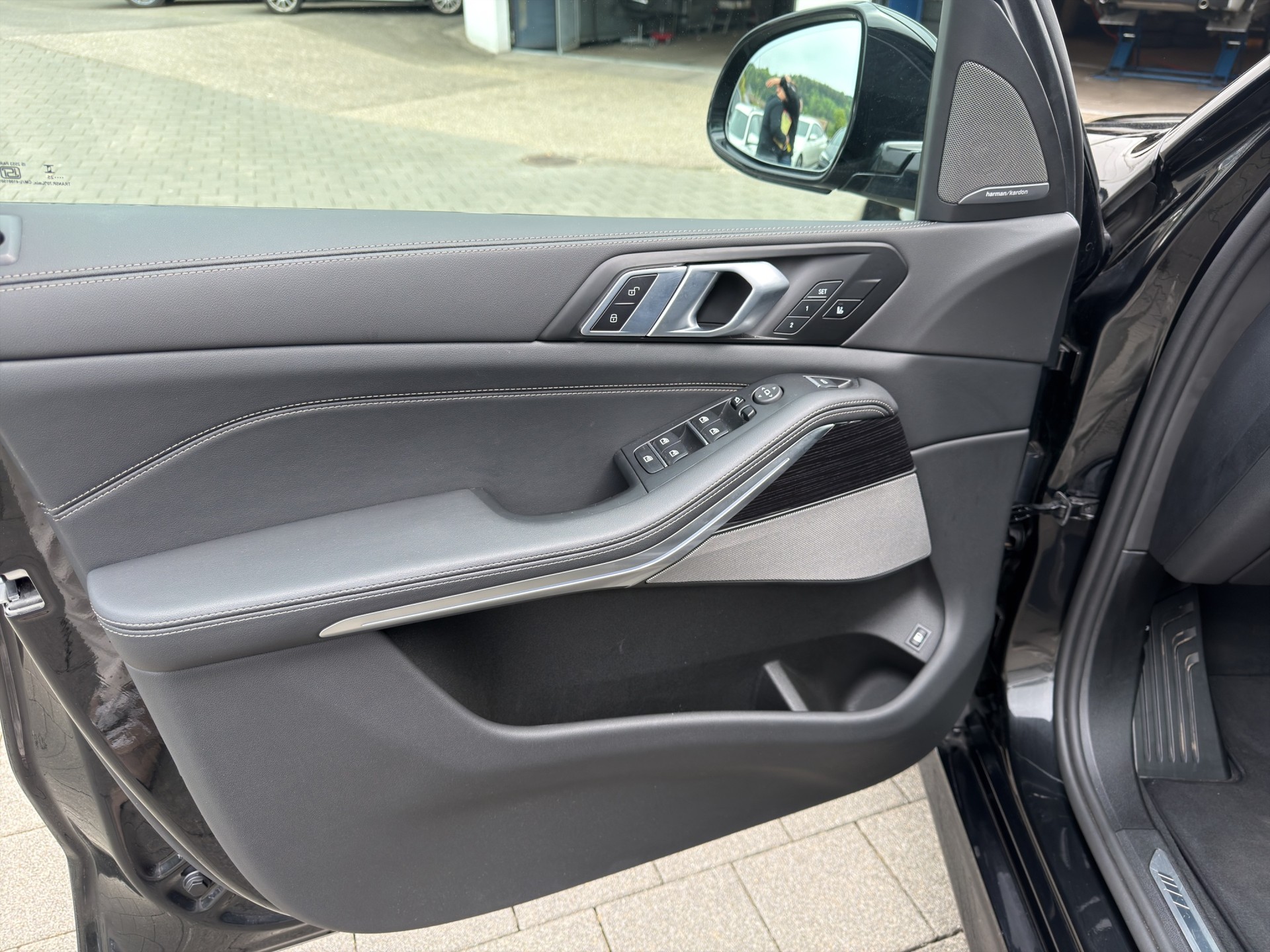 BMW X5 xDrive 50e M Sport Steptronic-image-18