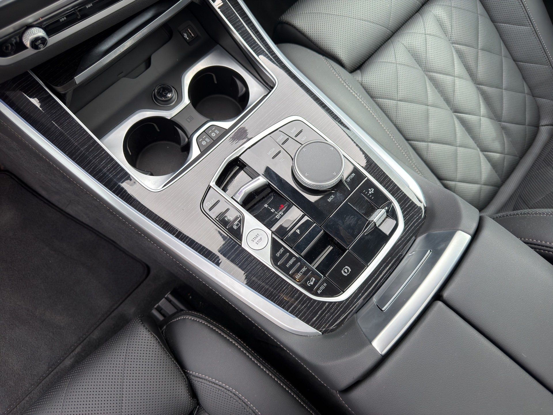 BMW X5 xDrive 50e M Sport Steptronic-image-14