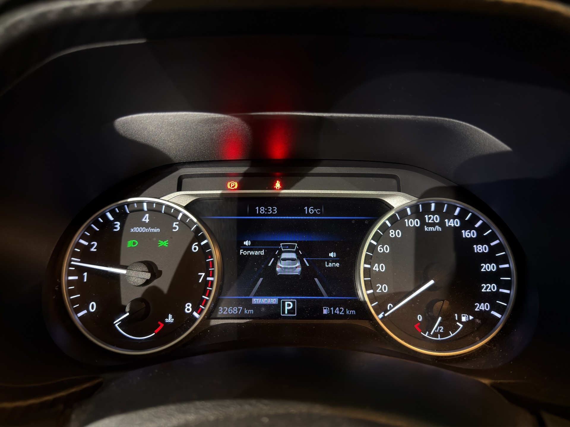 NISSAN Juke 1.0 DIG-T N-Connecta DCT-image-10