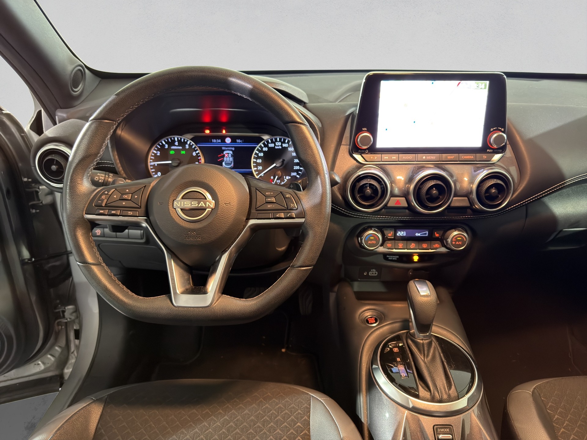 NISSAN Juke 1.0 DIG-T N-Connecta DCT-image-13