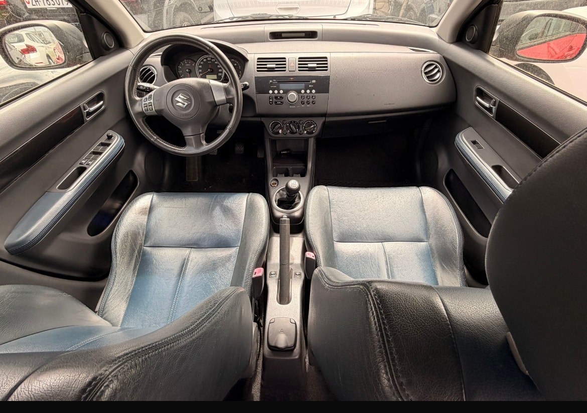 SUZUKI Swift 1.3i 16V GL 4x4-image-7
