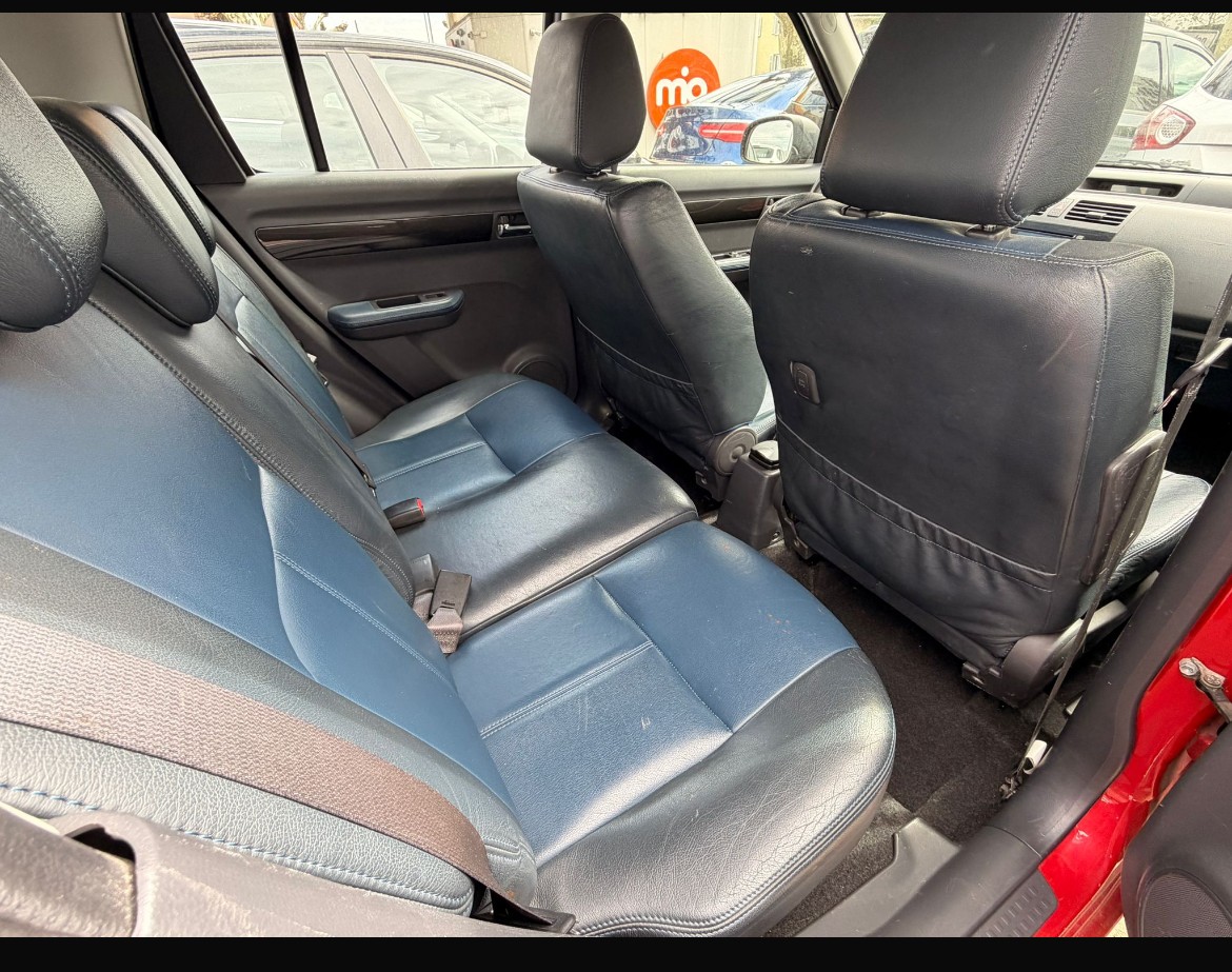 SUZUKI Swift 1.3i 16V GL 4x4-image-6