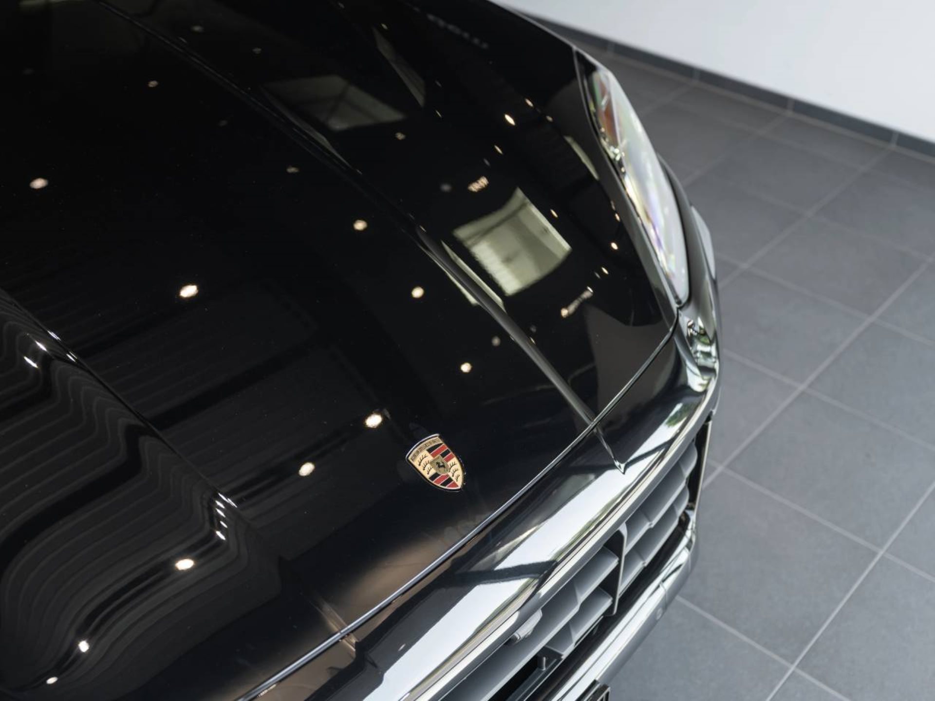 PORSCHE Cayenne E-Hybrid Coupé Black Edition-image-24