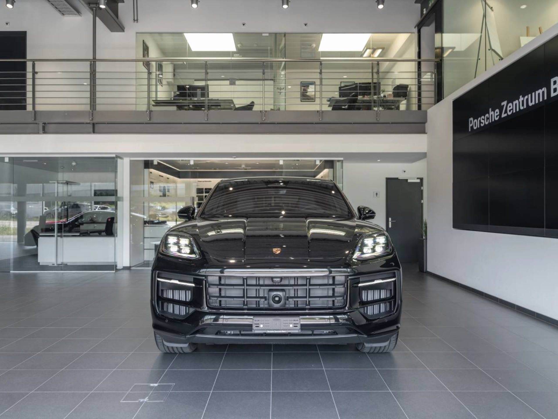 PORSCHE Cayenne E-Hybrid Coupé Black Edition-image-8