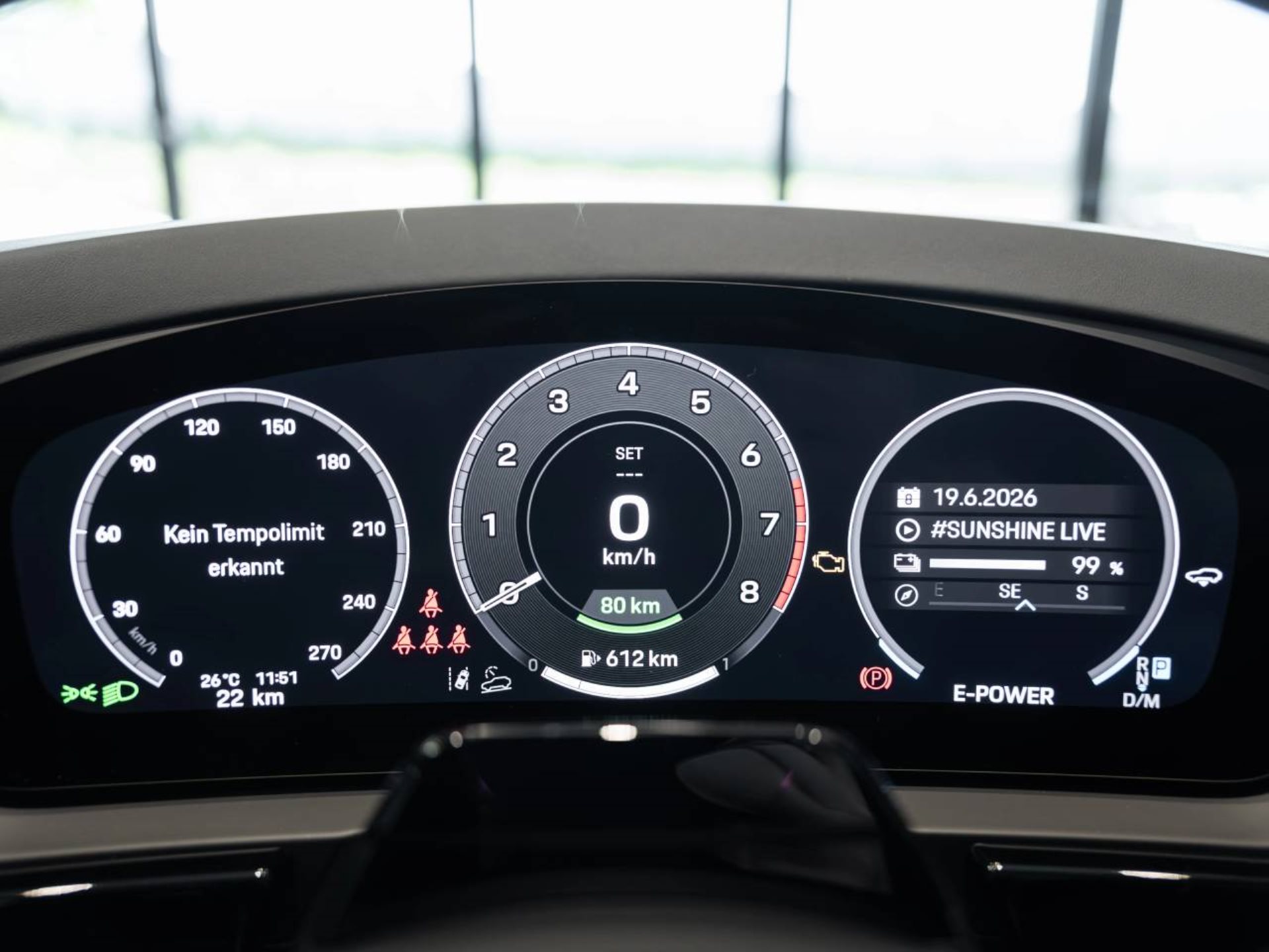 PORSCHE Cayenne E-Hybrid Coupé Black Edition-image-15