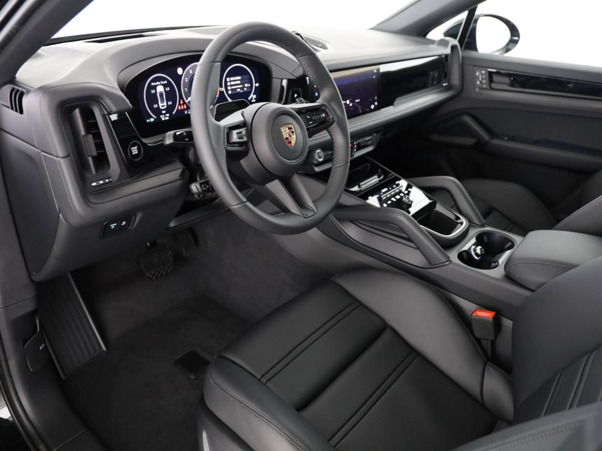 PORSCHE Cayenne E-Hybrid Coupé Black Edition-showroom-element-3
