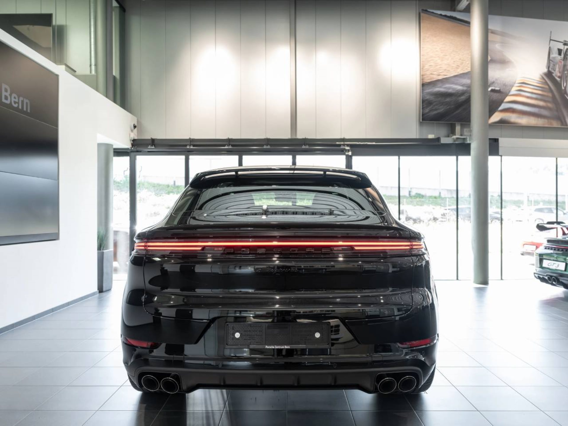 PORSCHE Cayenne E-Hybrid Coupé Black Edition-image-5