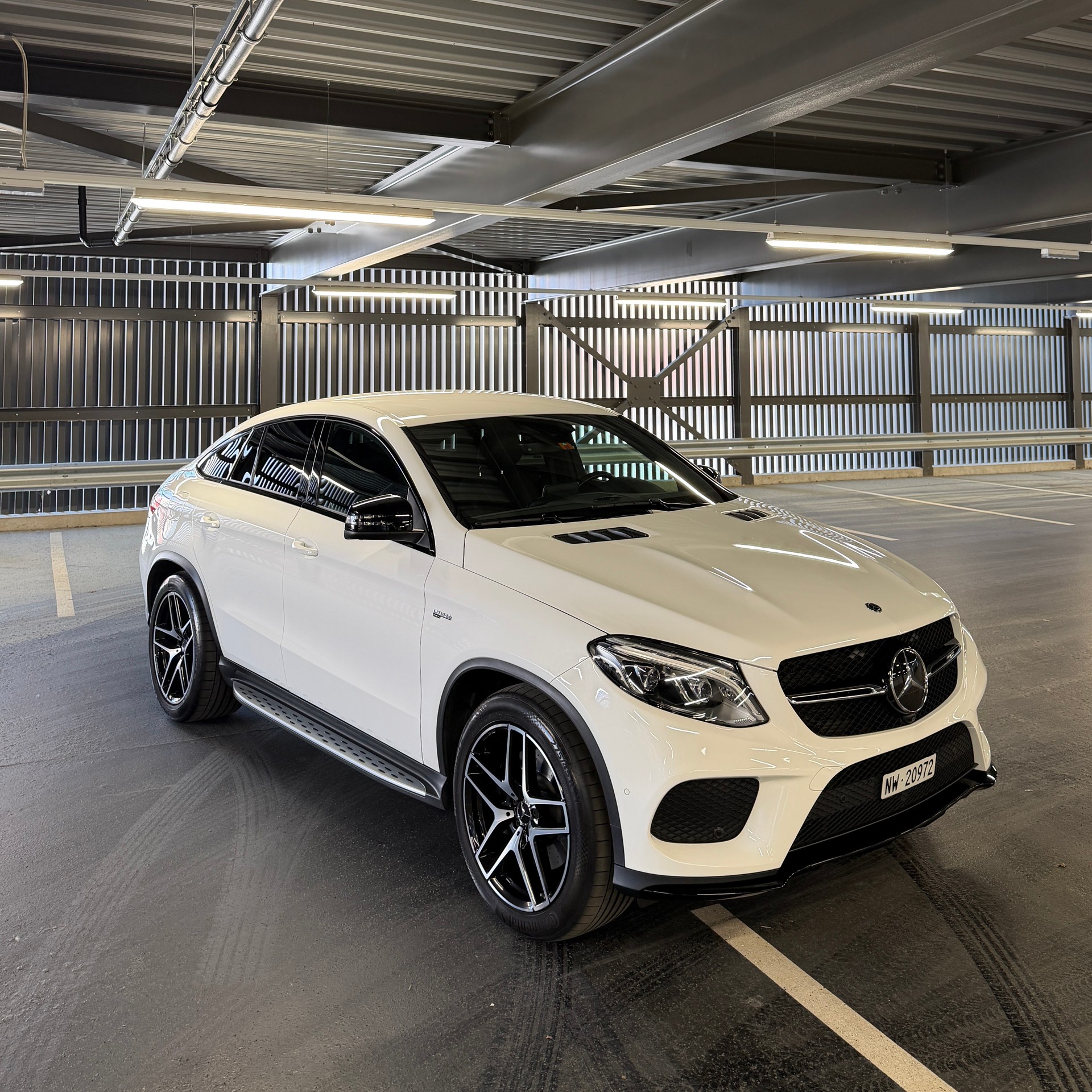 MERCEDES-BENZ GLE 43 AMG-image-3