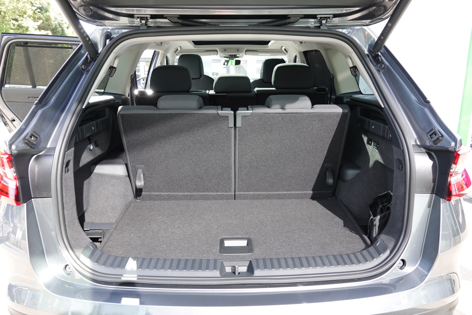 SKODA Kodiaq 2.0 TSI Dynamic-image-17