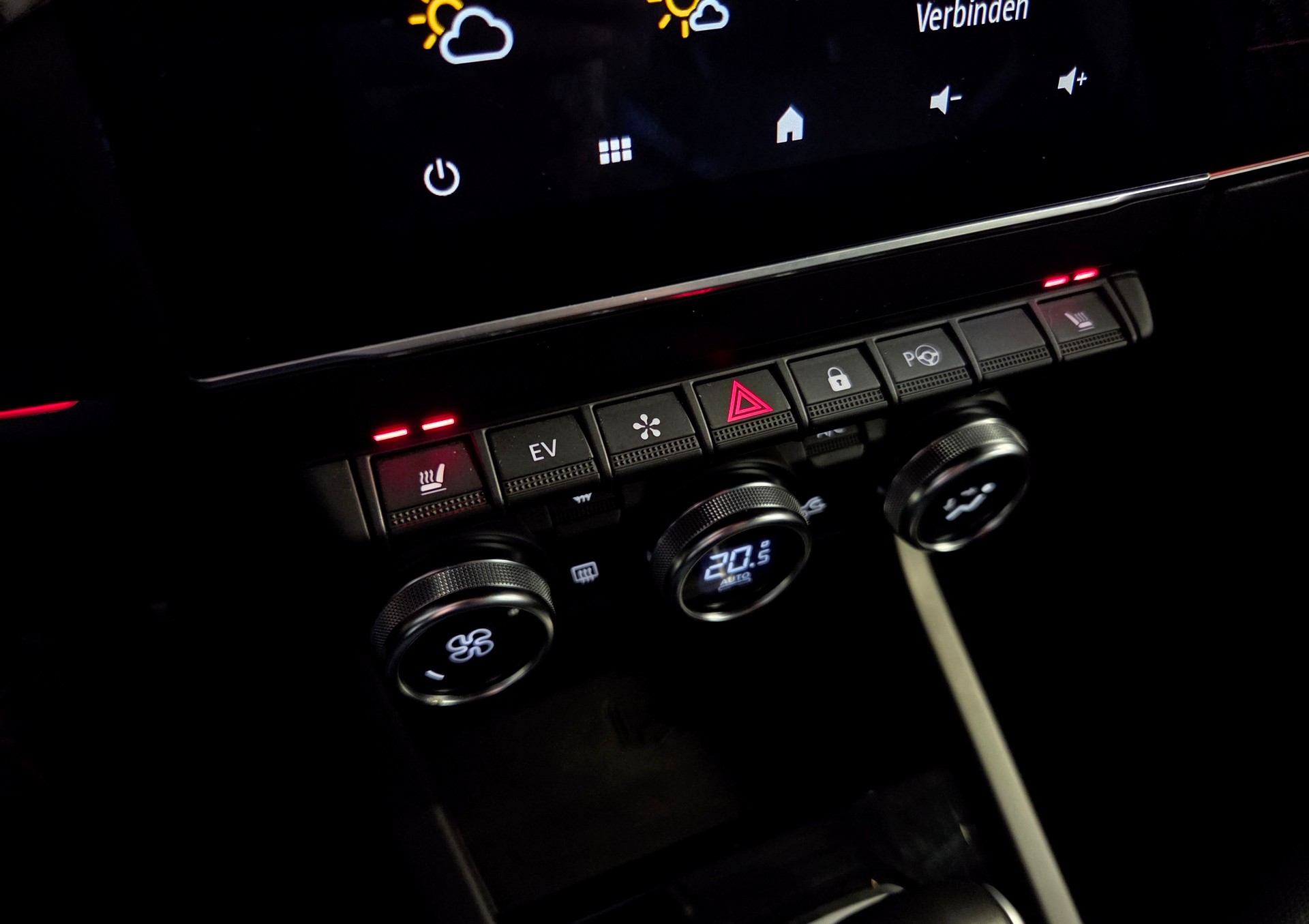 RENAULT Arkana 1.6 E-Tech Engineered-image-17