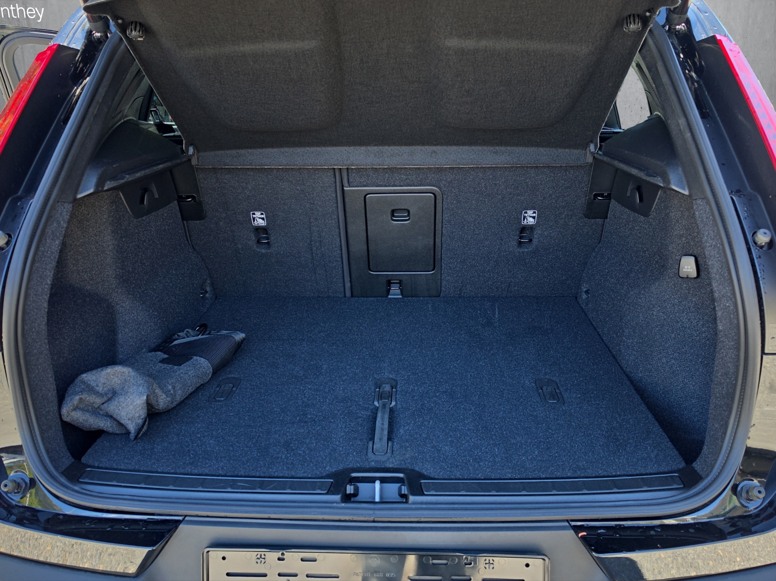 Image VOLVO XC40 XC40 B4 Benzin Mild Hybrid Plus Dark DCT