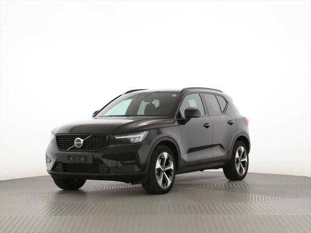 Photo VOLVO XC40 XC40 B4 Benzin Mild Hybrid Plus Dark DCT
