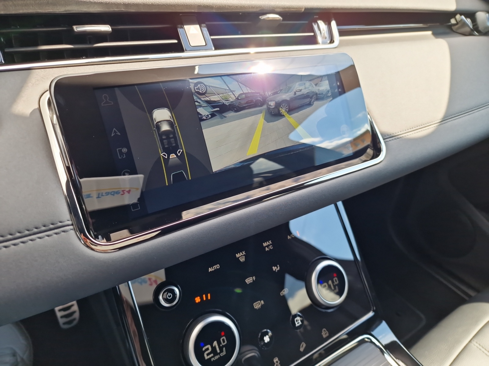 LAND ROVER Range Rover Evoque R-Dynamic P 200 SE BLACK EDITION-image-13