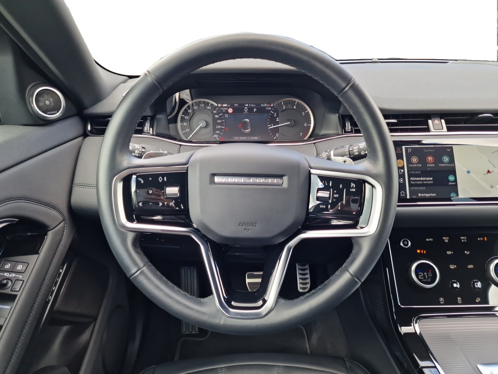LAND ROVER Range Rover Evoque R-Dynamic P 200 SE BLACK EDITION-image-11