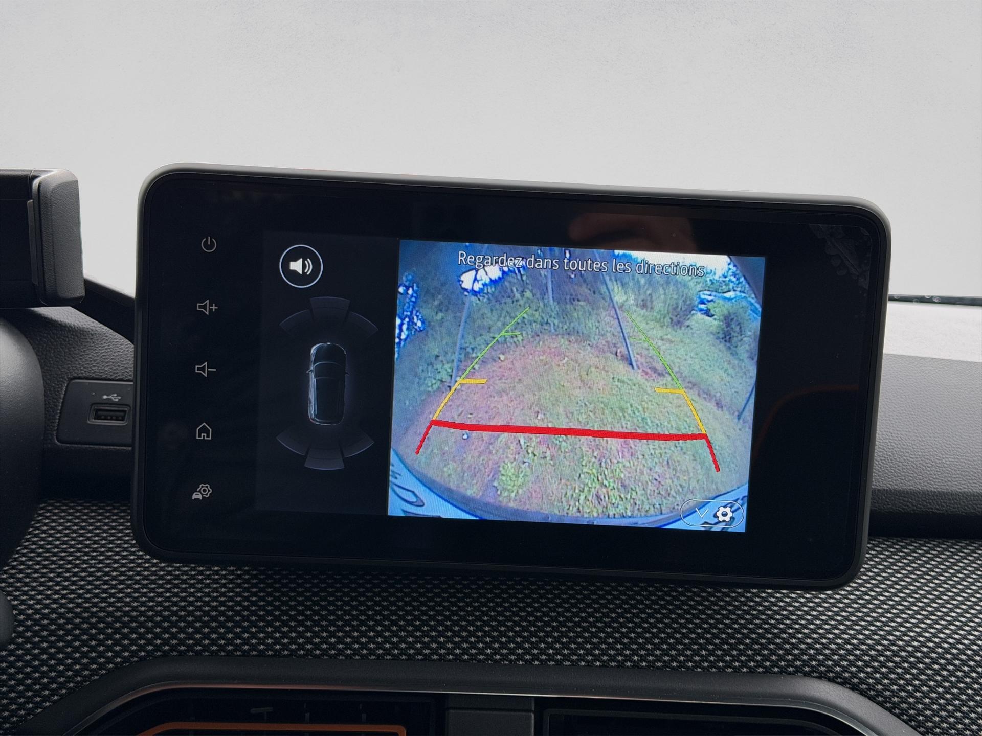 DACIA Sandero Stepway TCe 90 Comfort CVT-image-24