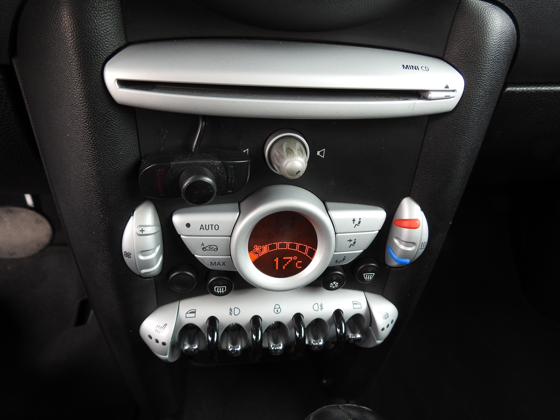 MINI Cooper-image-19