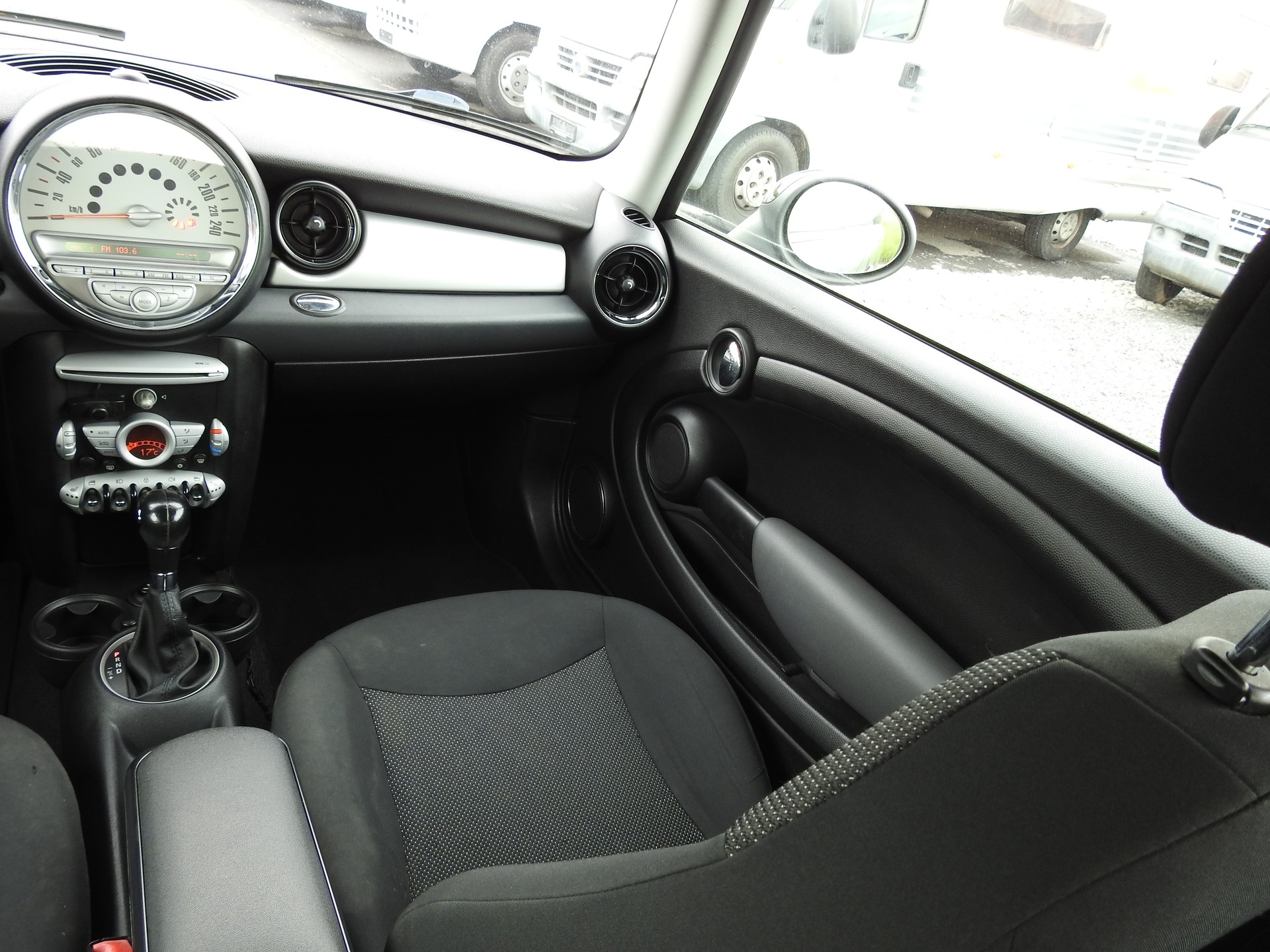 MINI Cooper-image-17