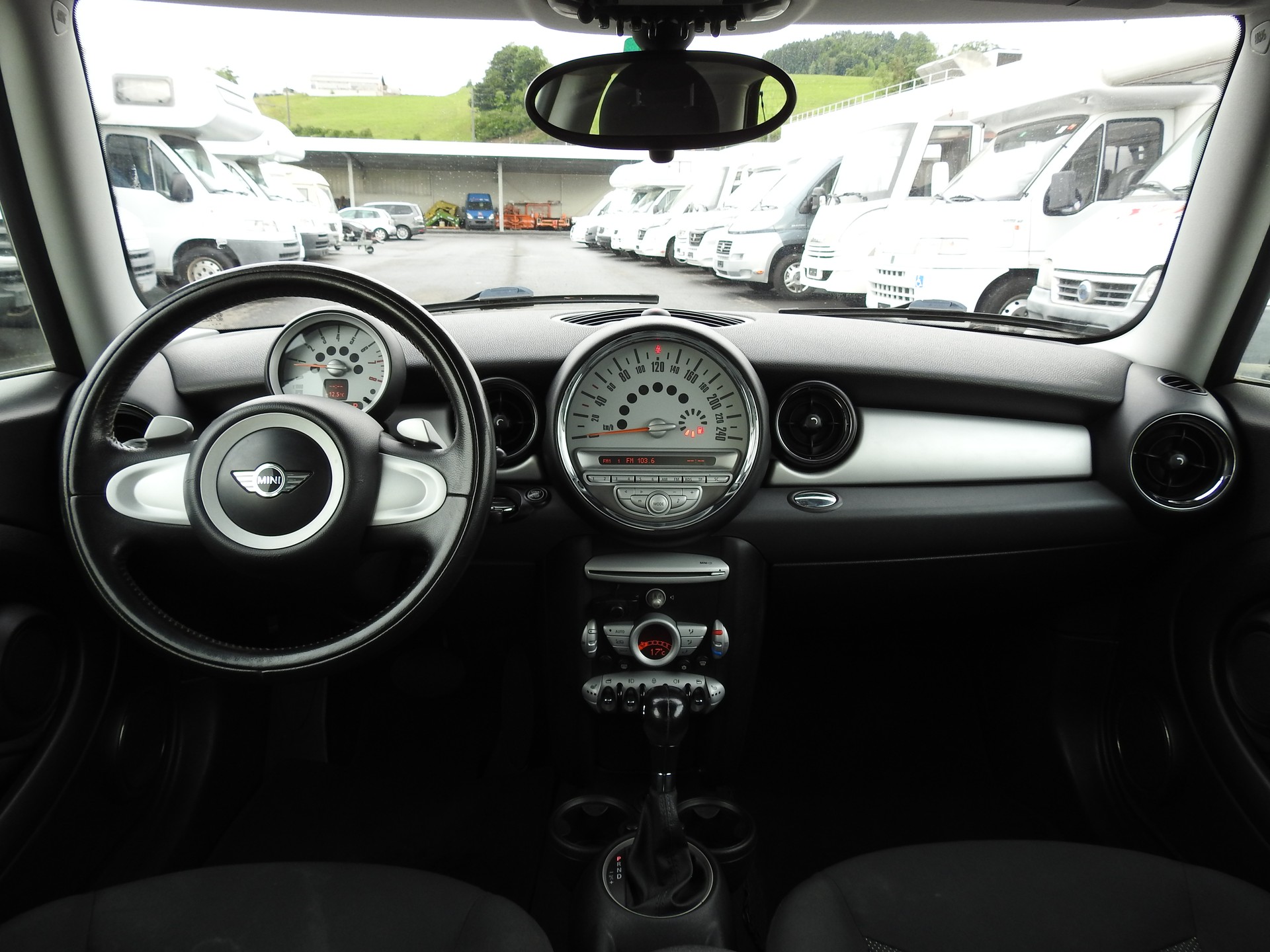 MINI Cooper-image-15