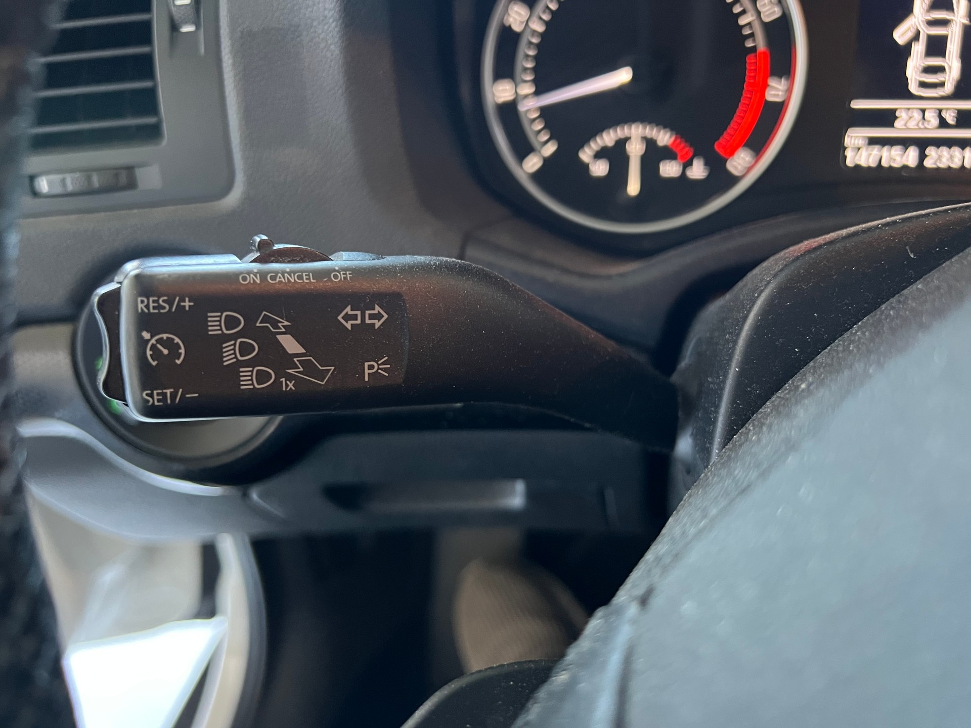 SKODA Octavia Combi 2.0 TSI RS DSG *** Navigation * Leder * 8 fachbereift * mit frisch ab MFK * 1 Jahr Garantie möglich ***-image-19