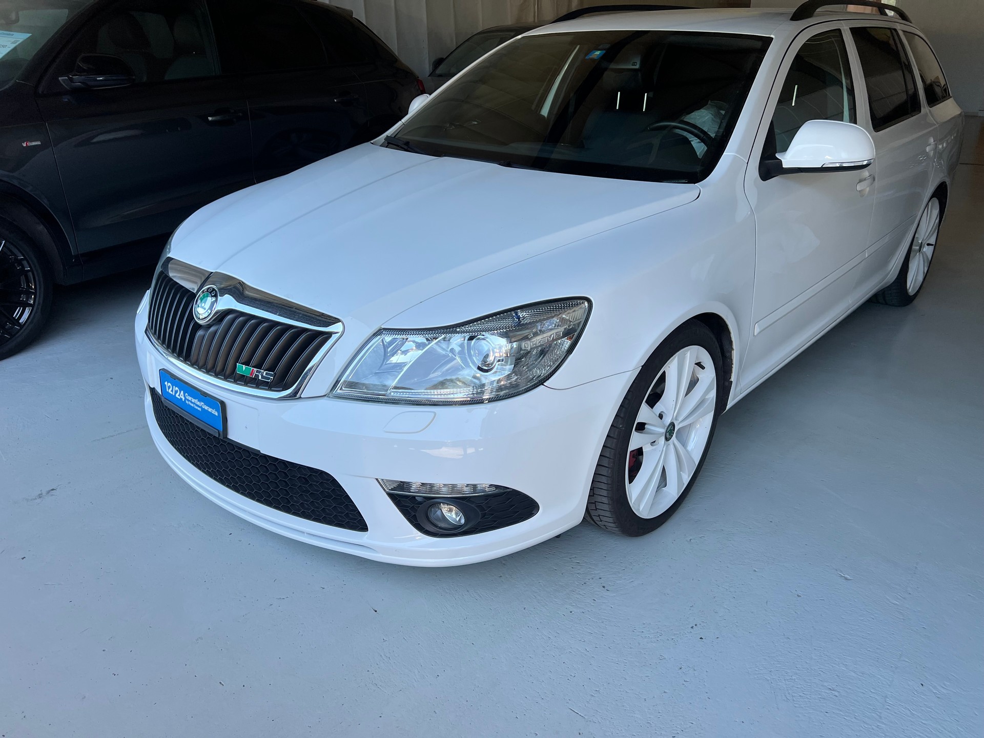 SKODA Octavia Combi 2.0 TSI RS DSG *** Navigation * Leder * 8 fachbereift * mit frisch ab MFK * 1 Jahr Garantie möglich ***-image-6