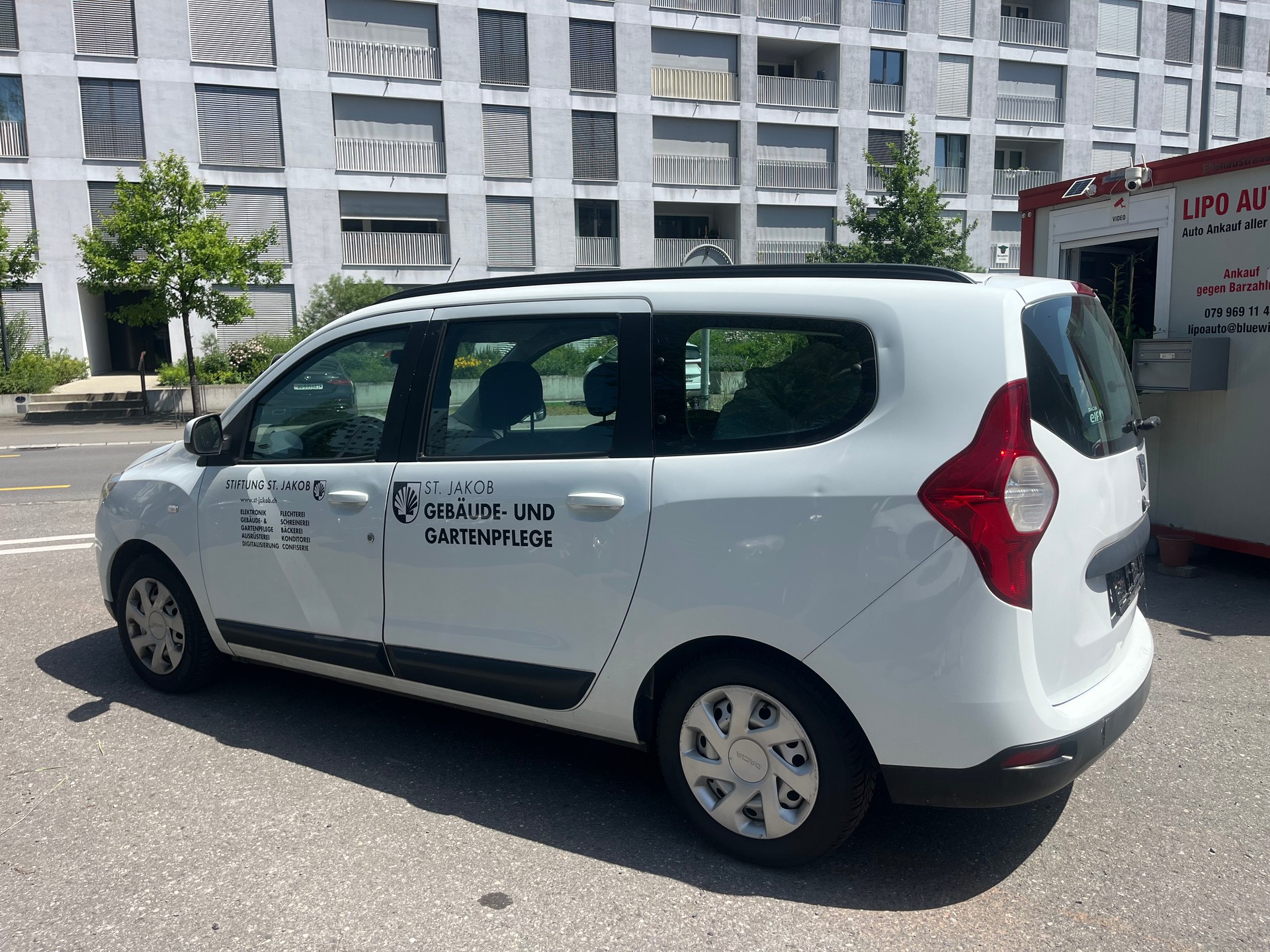 DACIA Lodgy 1.2 Turbo Ambiance 7PL-image-2