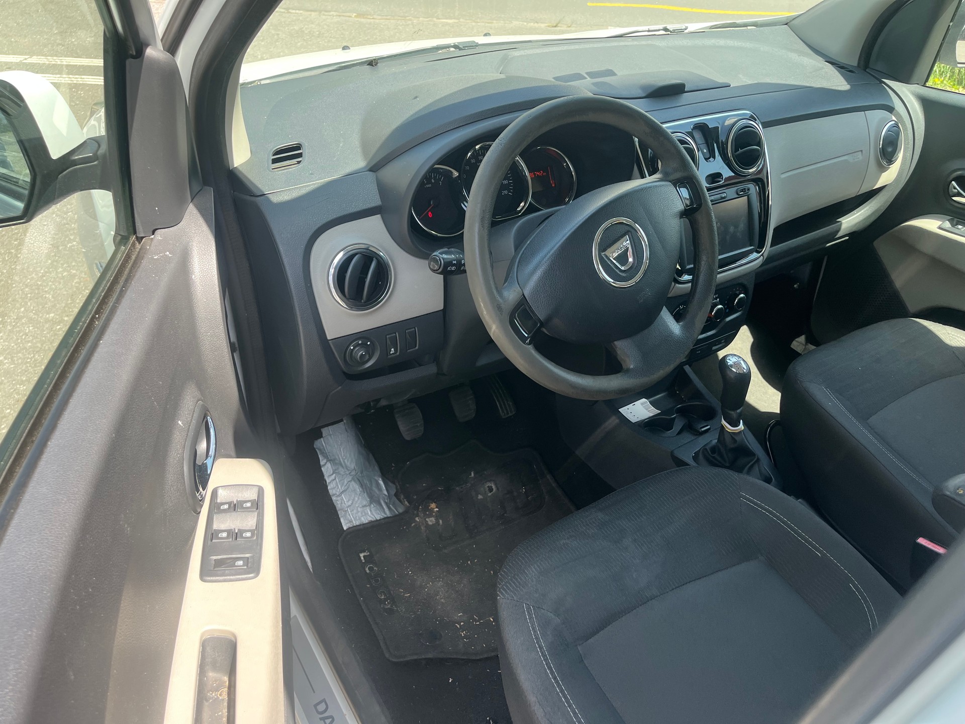 DACIA Lodgy 1.2 Turbo Ambiance 7PL-image-9