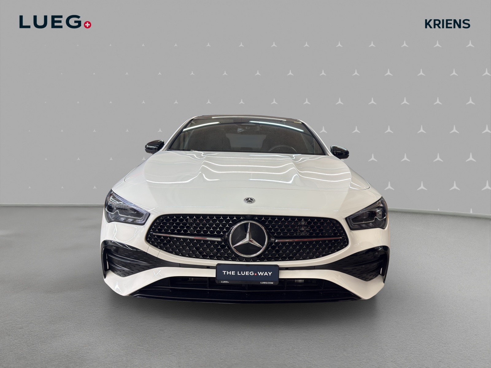 MERCEDES-BENZ CLA 220 4M - AMG / Rückfahrkamera / Standheizung / Panorama-Dach-image-5