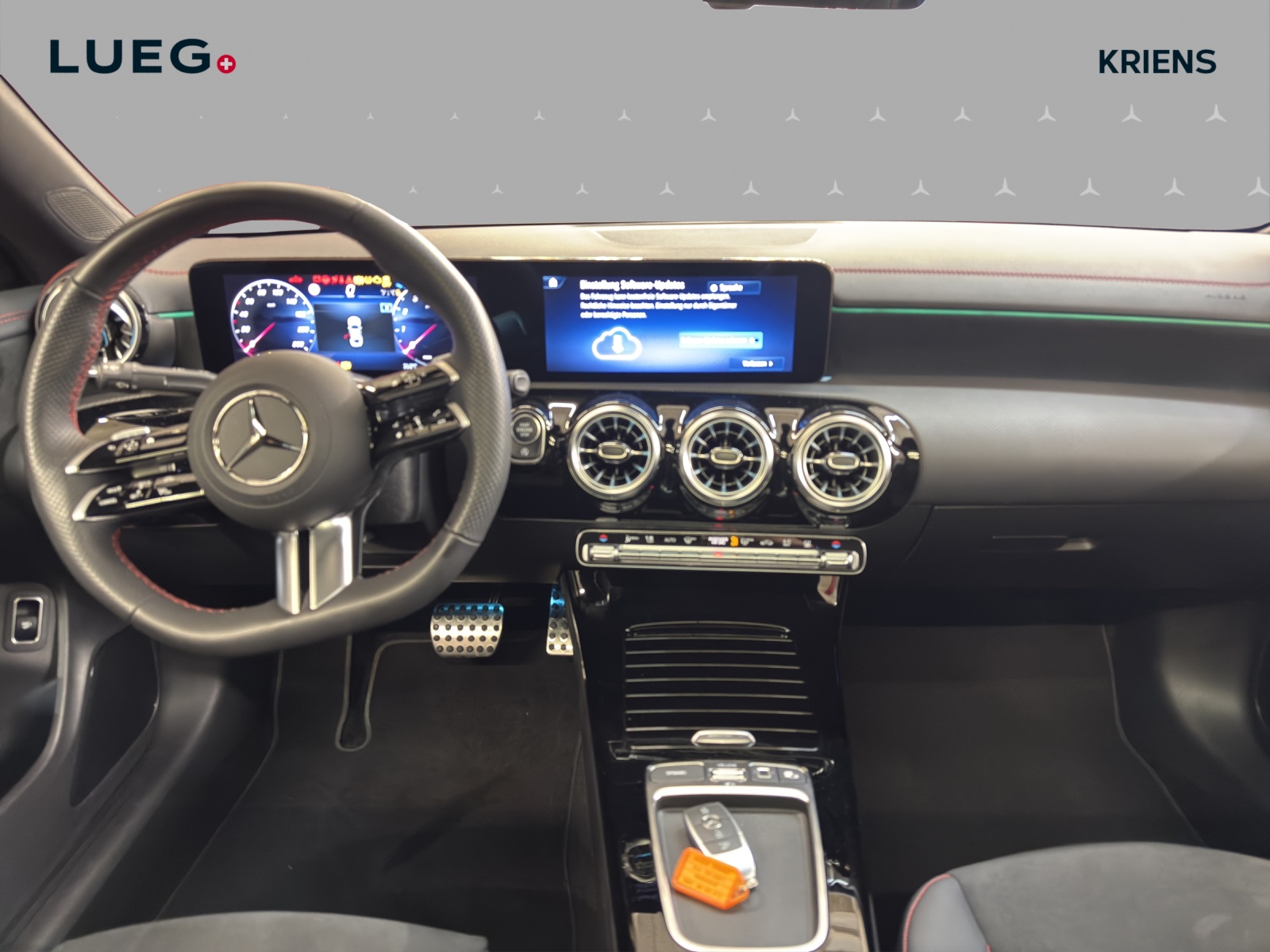 MERCEDES-BENZ CLA 220 4M - AMG / Rückfahrkamera / Standheizung / Panorama-Dach-image-11