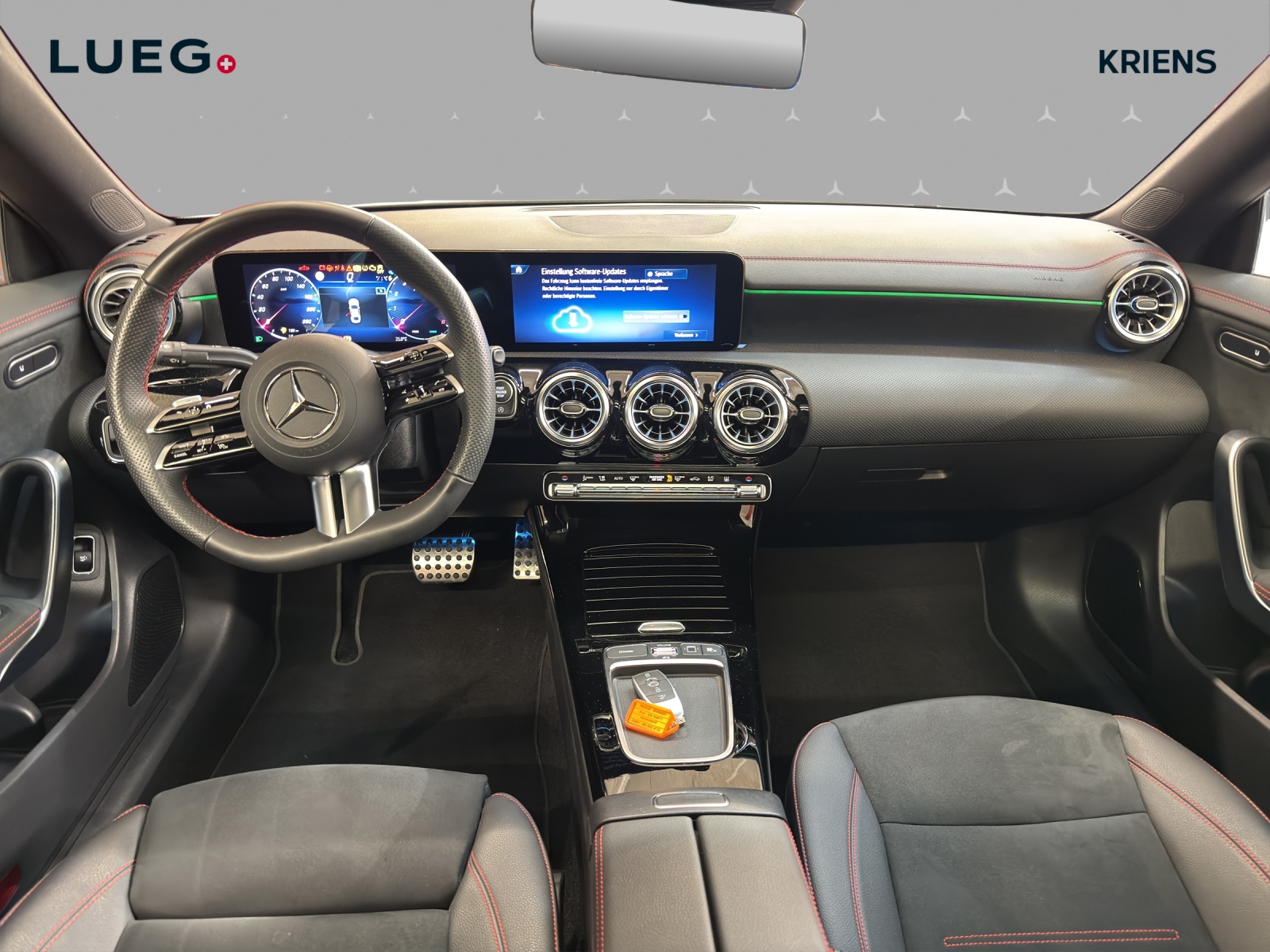 MERCEDES-BENZ CLA 220 4M - AMG / Rückfahrkamera / Standheizung / Panorama-Dach-image-10