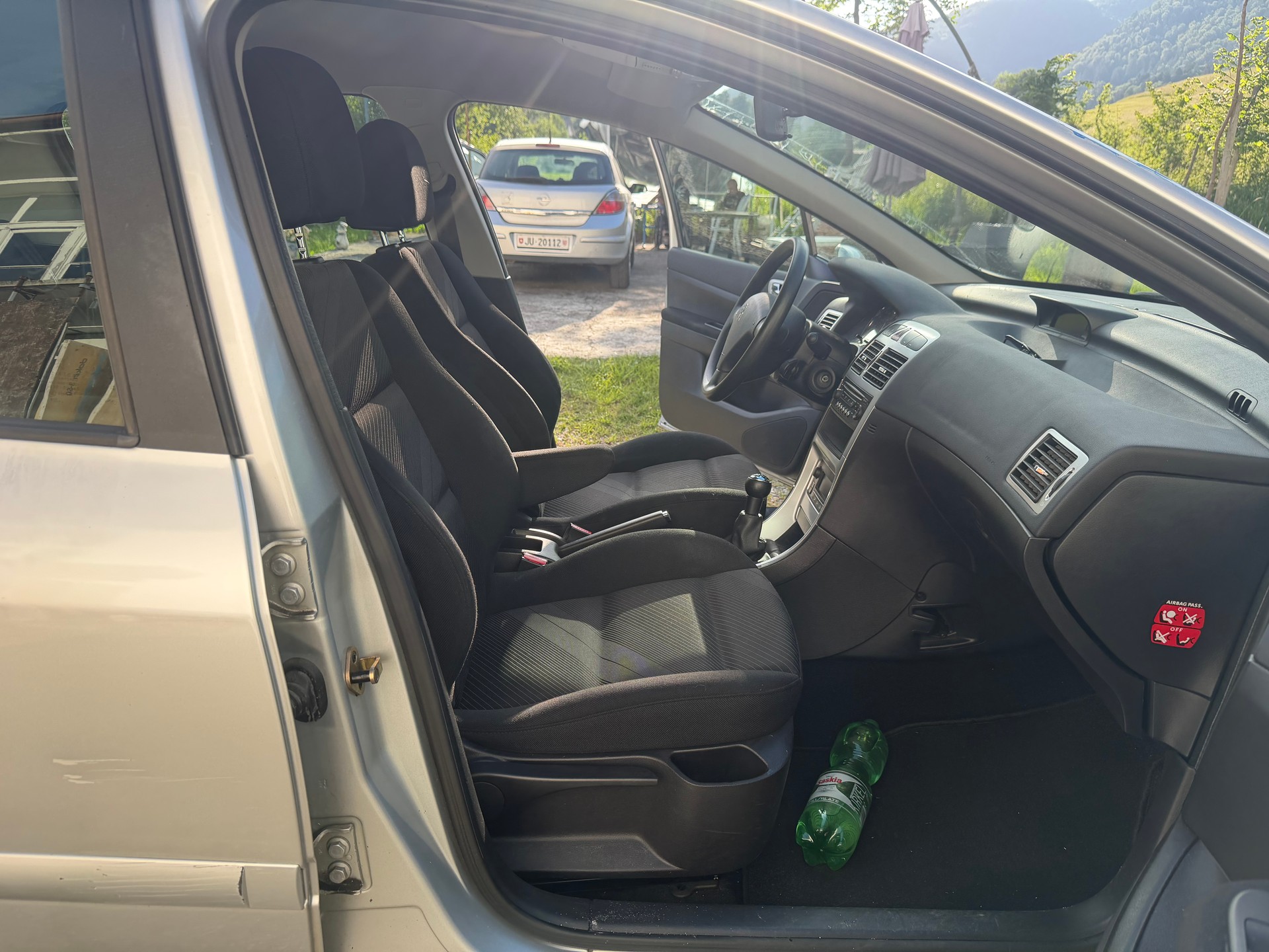 PEUGEOT 307 2.0 16V Platinum Edition-image-7
