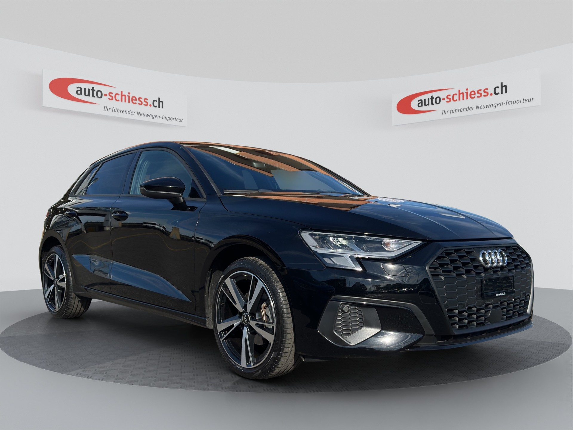 AUDI A3 Sportback 30TFSI S line S-tronic-image-0