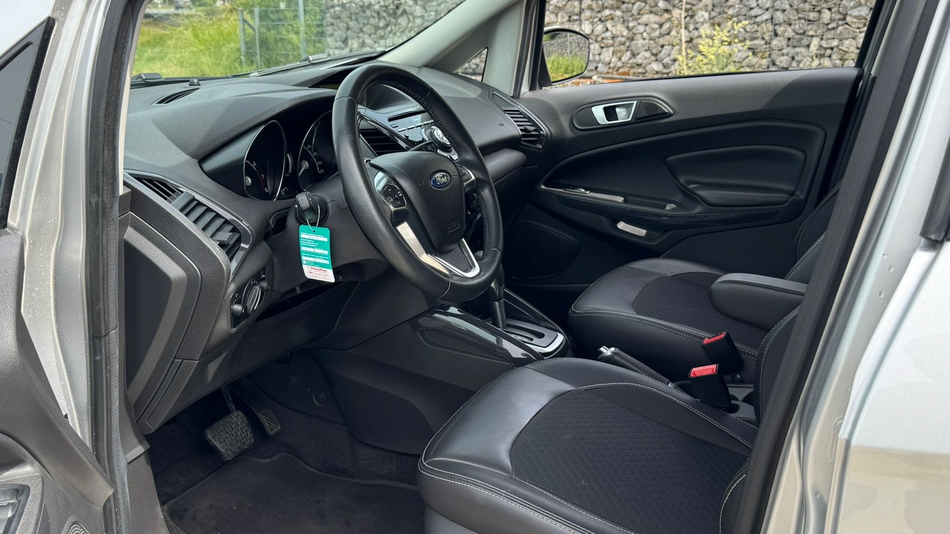 FORD EcoSport 1.5 Trend PowerShift-image-7