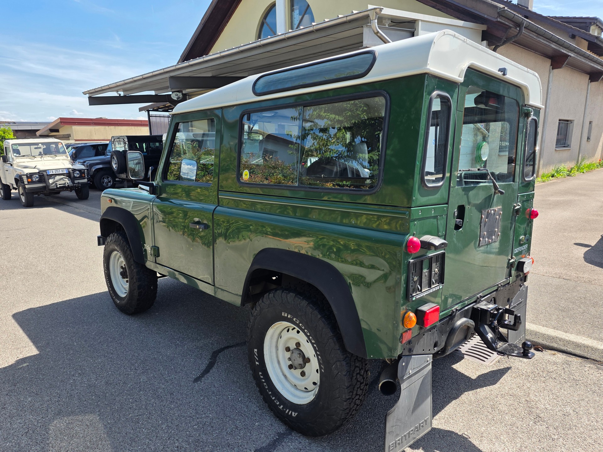 LAND ROVER Defender 90 SW 2.5 Td5-image-4