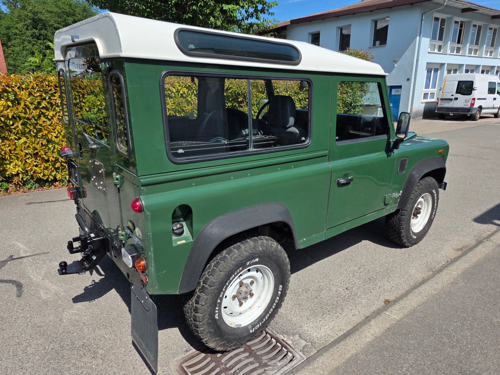 LAND ROVER Defender 90 SW 2.5 Td5-image-3