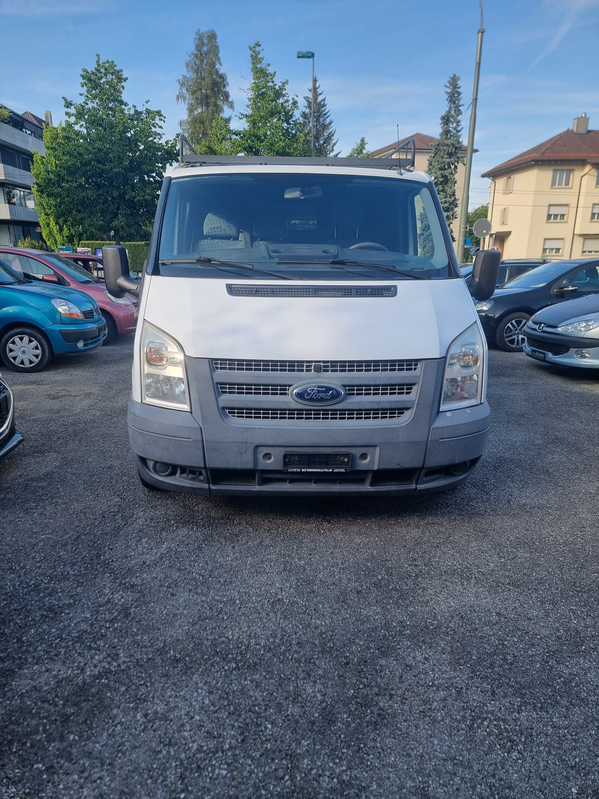 FORD Transit Van 260S Level 2-image-2