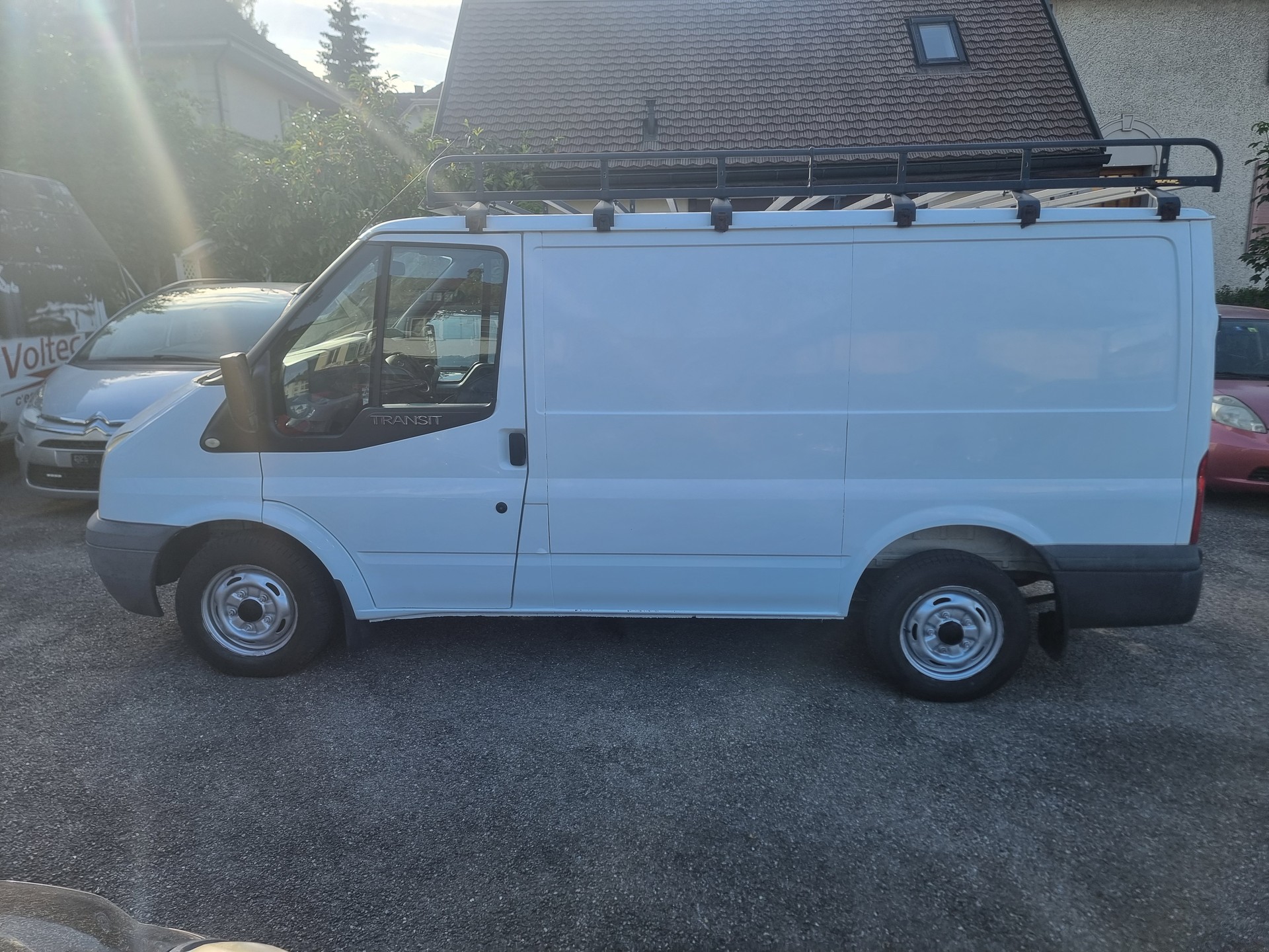 FORD Transit Van 260S Level 2-image-7