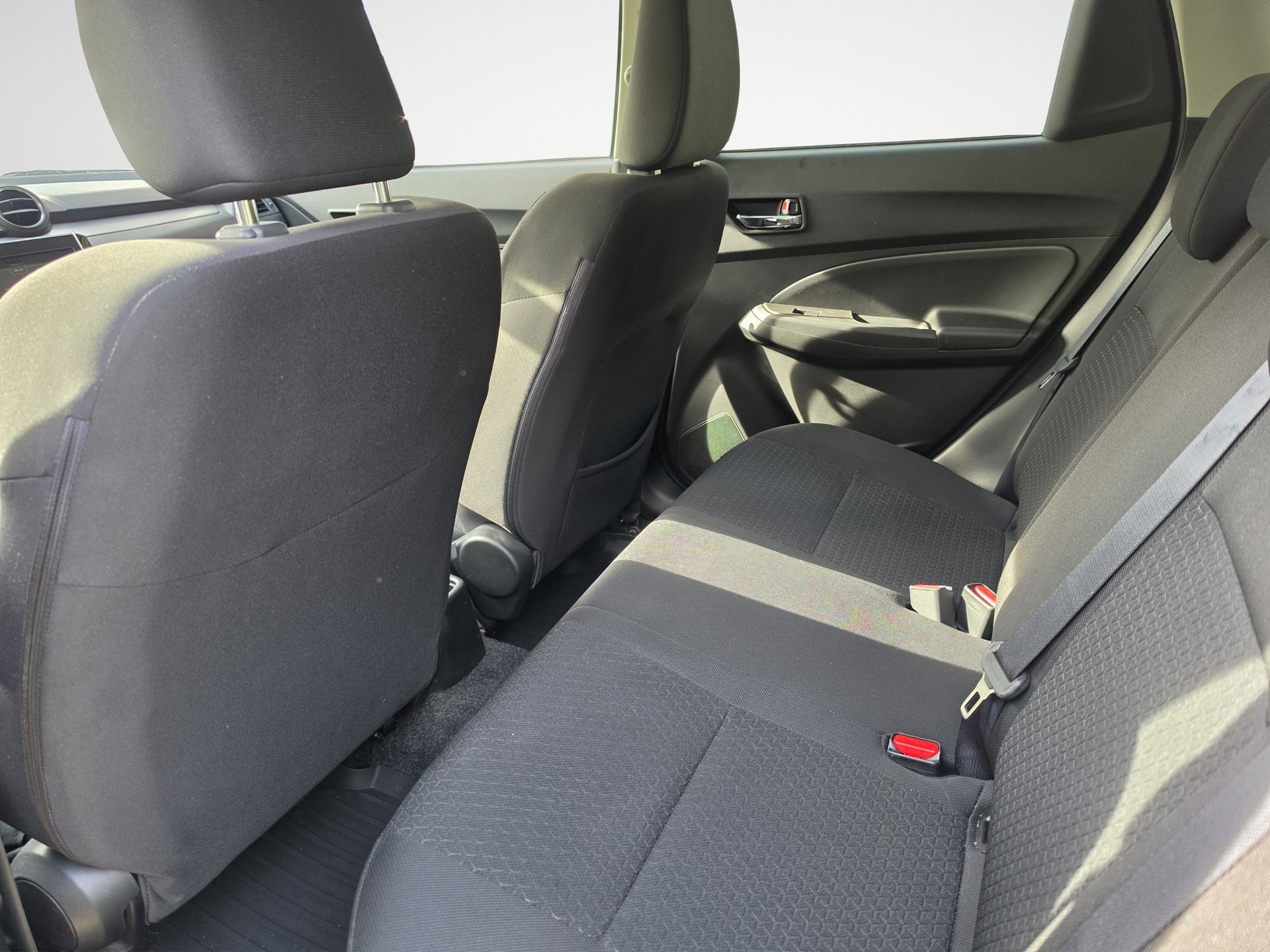 SUZUKI Swift 1.2i Piz Sulai Top Hybrid Allgrip 4x4-image-9