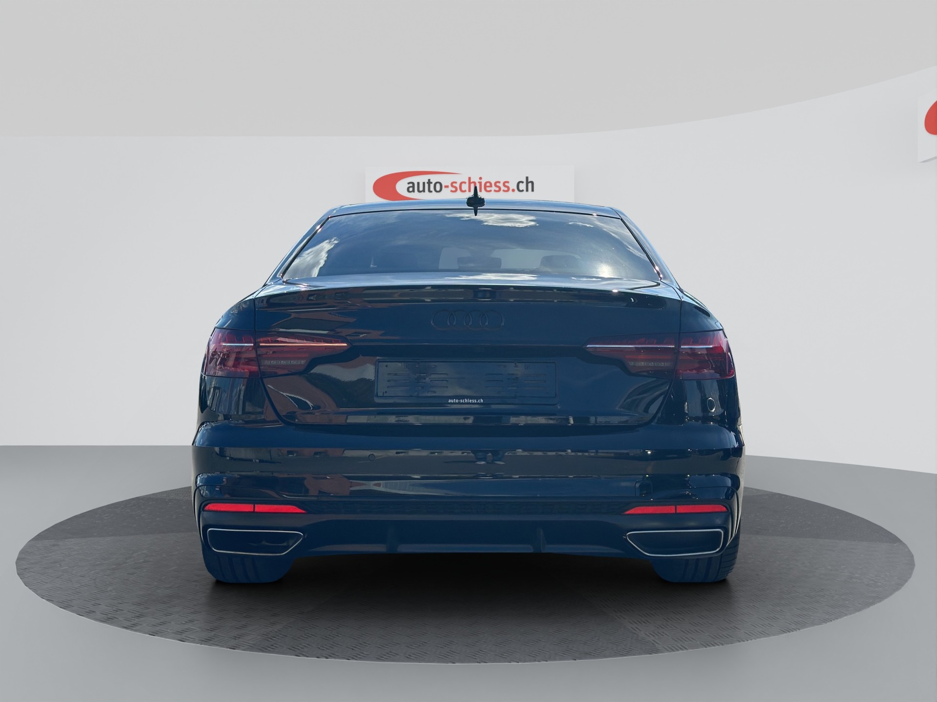 AUDI A4 40 TDI S line S-tronic Black-image-3