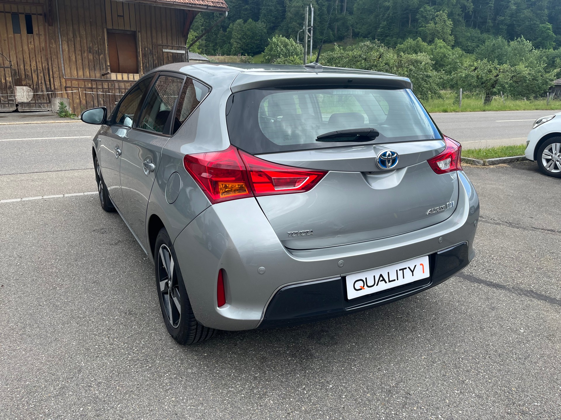 TOYOTA Auris 1.8 16V HSD Linea Sol-image-3