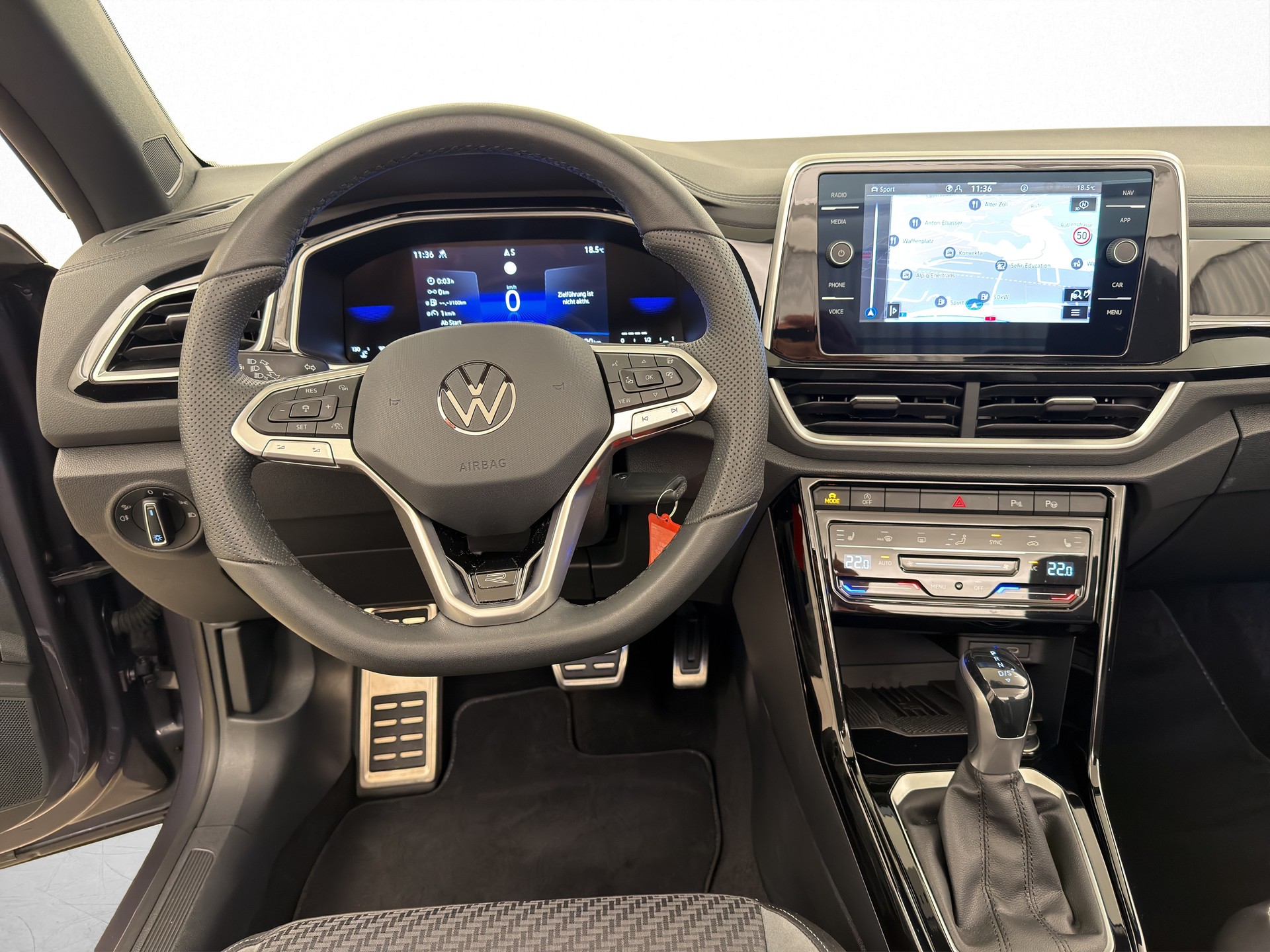 VW T-Roc Cabriolet 1.5 TSI R-Line-image-14
