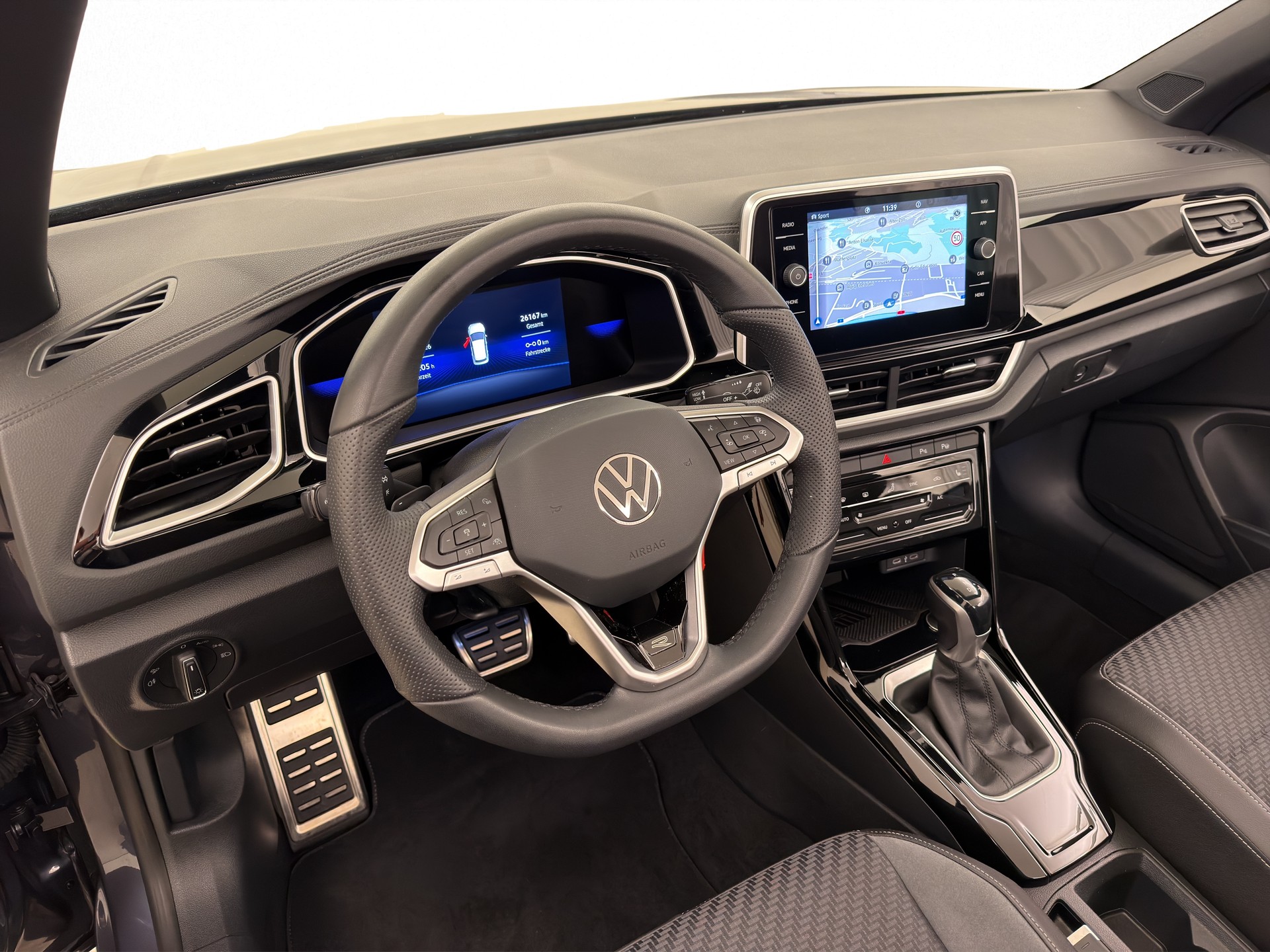 VW T-Roc Cabriolet 1.5 TSI R-Line-image-12