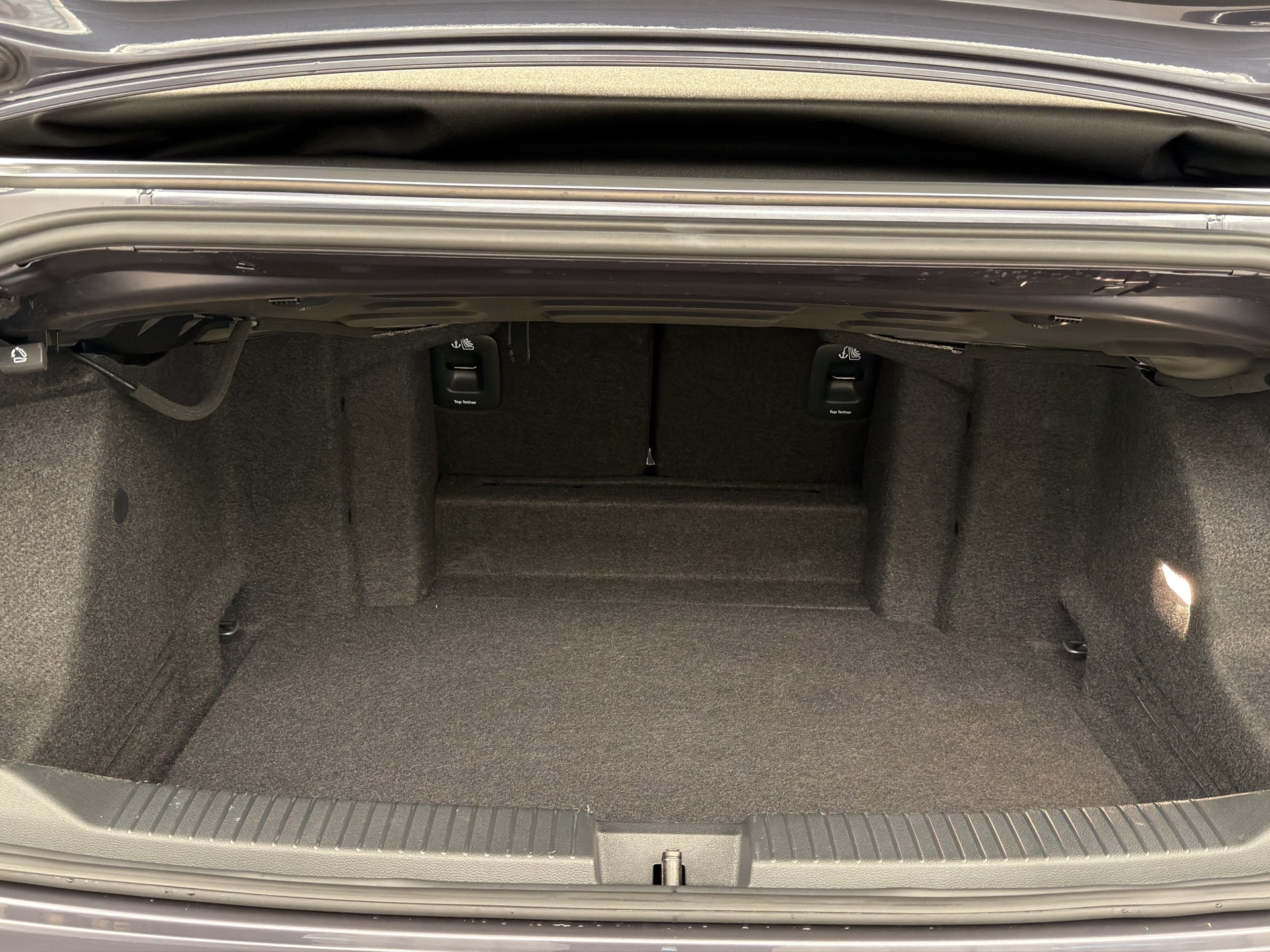 VW T-Roc Cabriolet 1.5 TSI R-Line-image-12