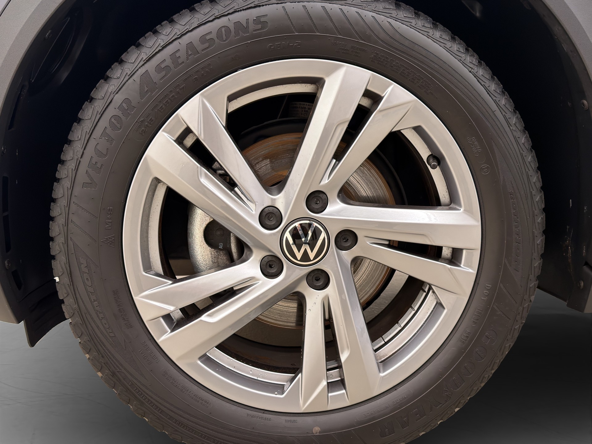 VW T-Roc Cabriolet 1.5 TSI R-Line-image-8