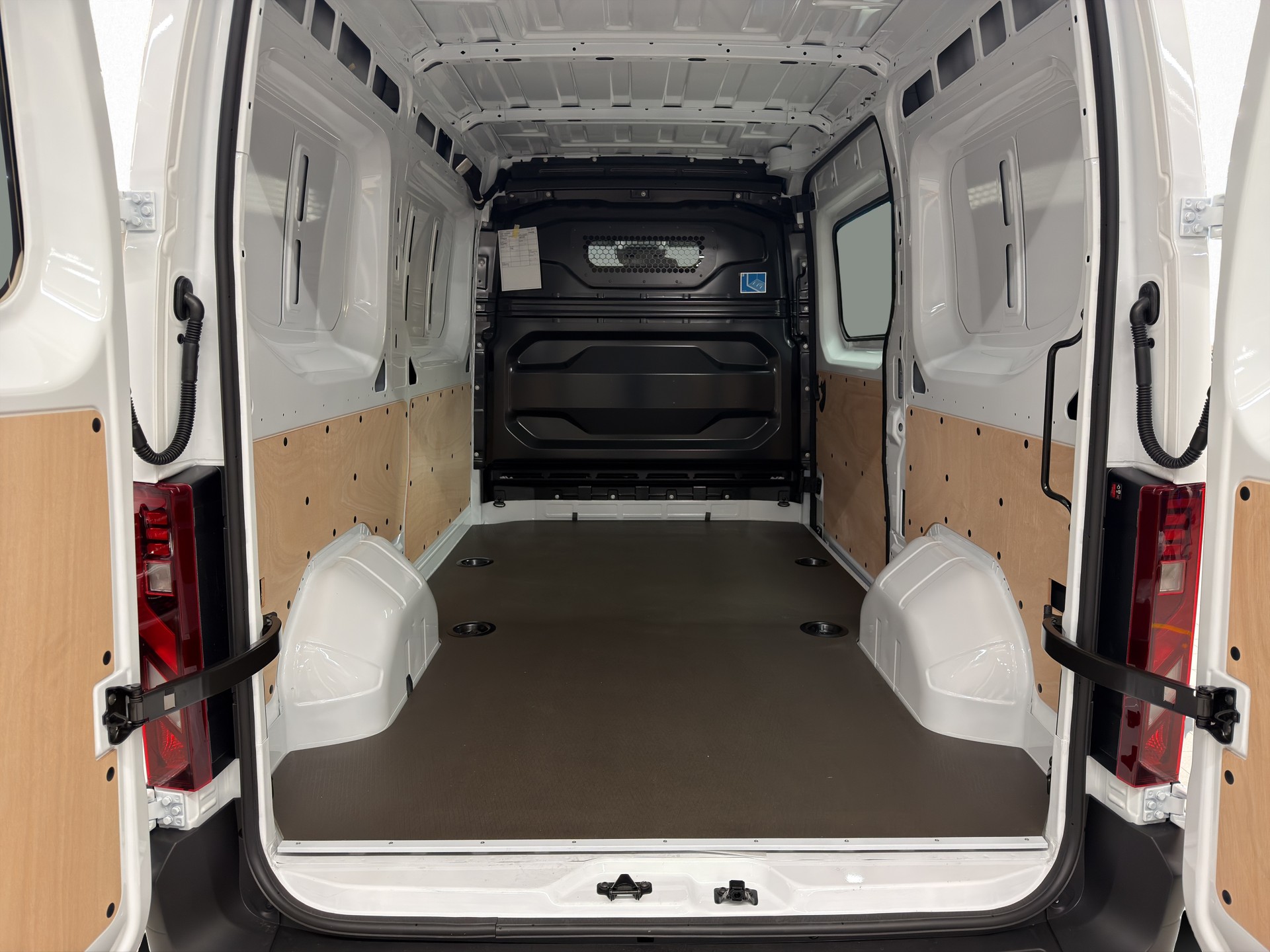 RENAULT Master Kaw. 3.5 t L2H2 2.0 131 PS-image-12
